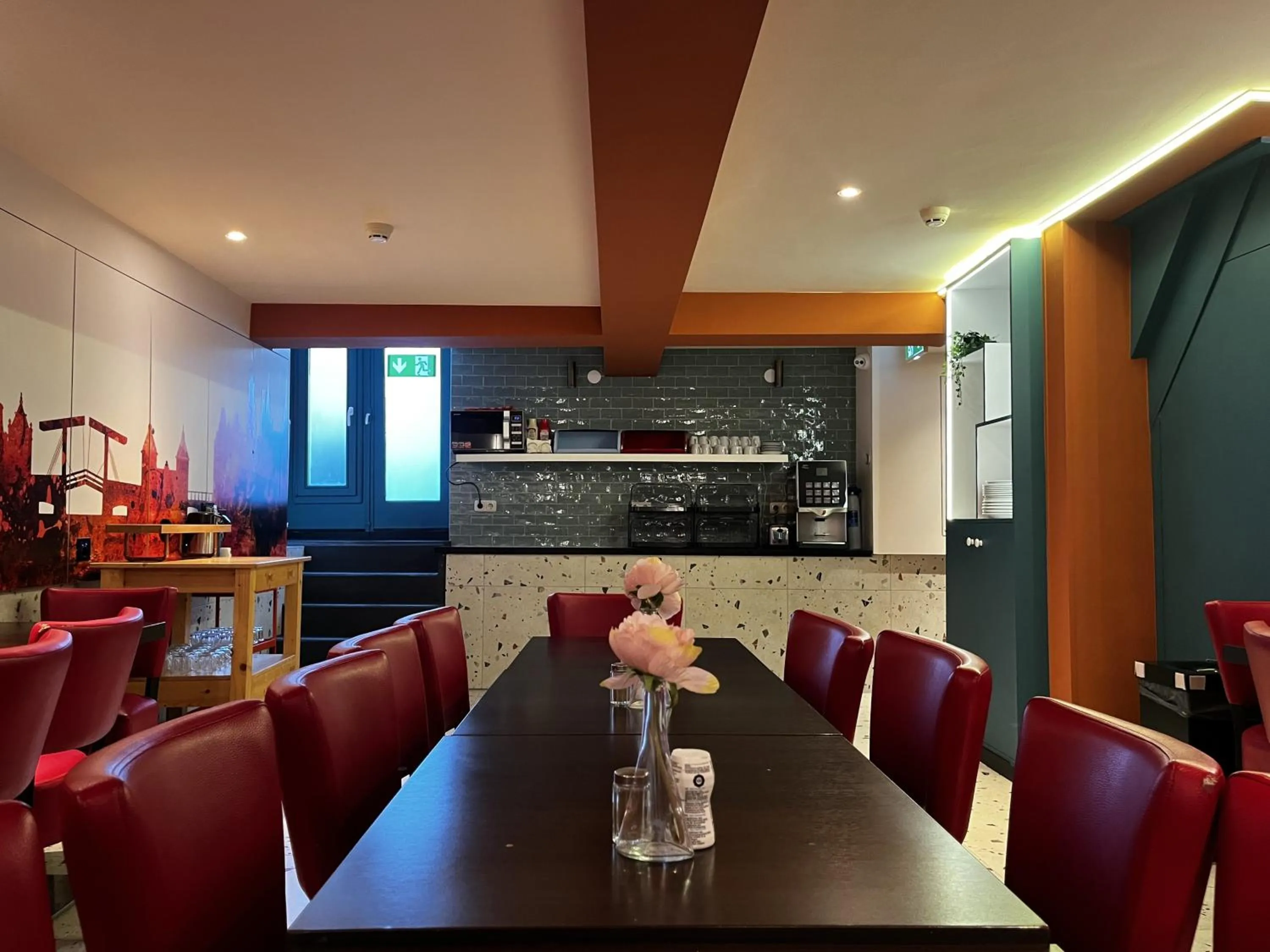 Breakfast in Heart of Amsterdam Hostel