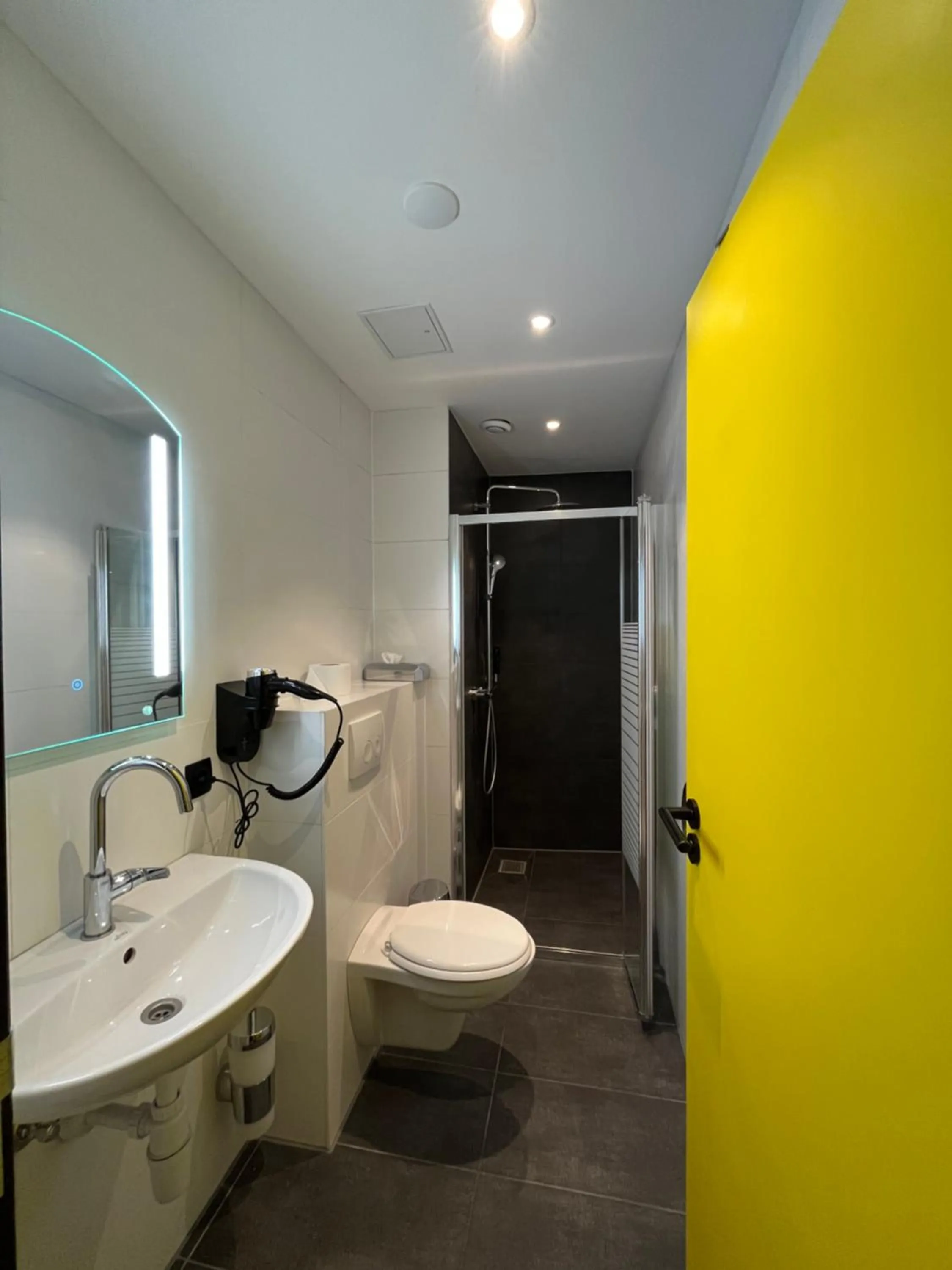 Bathroom in Heart of Amsterdam Hostel