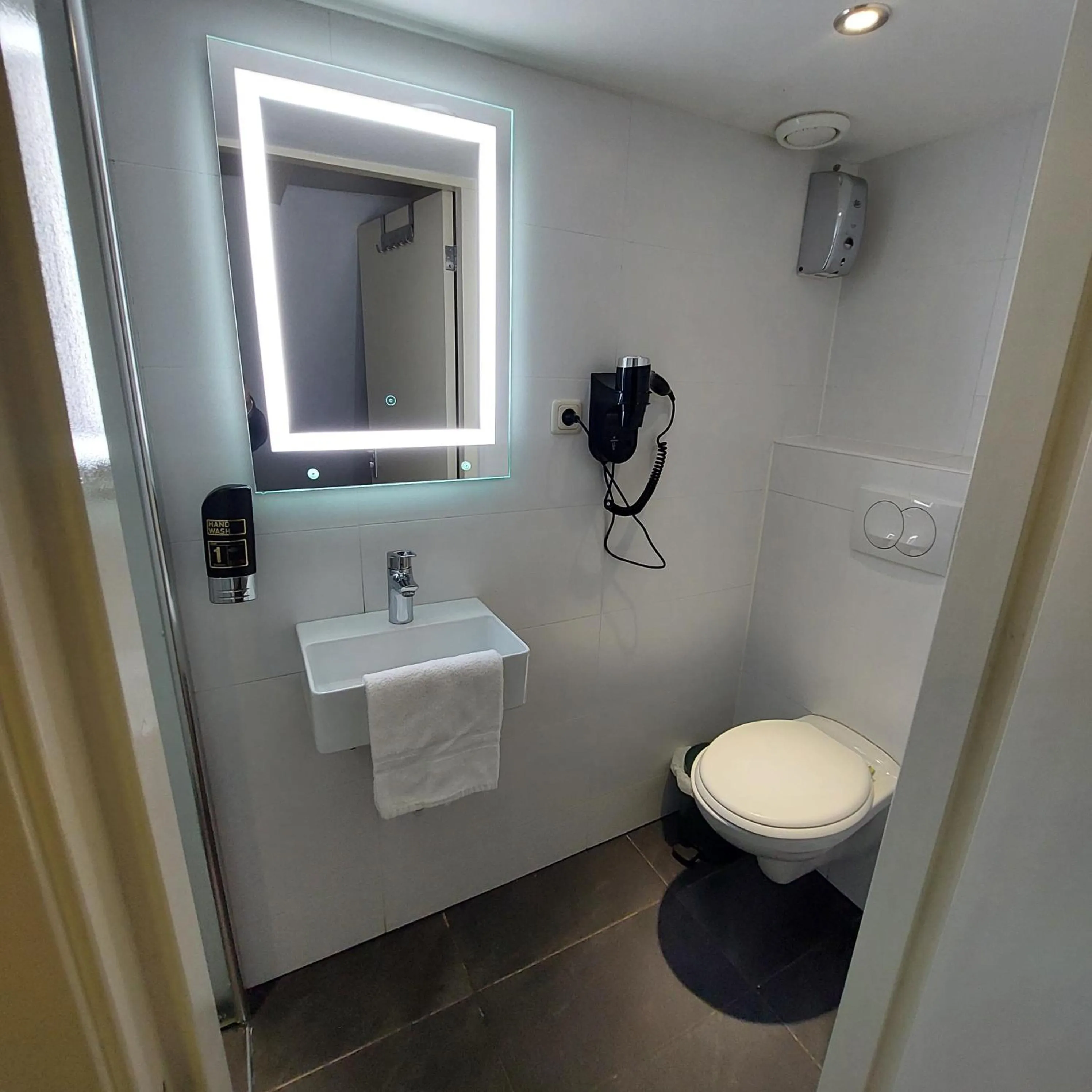 Bathroom in Heart of Amsterdam Hostel