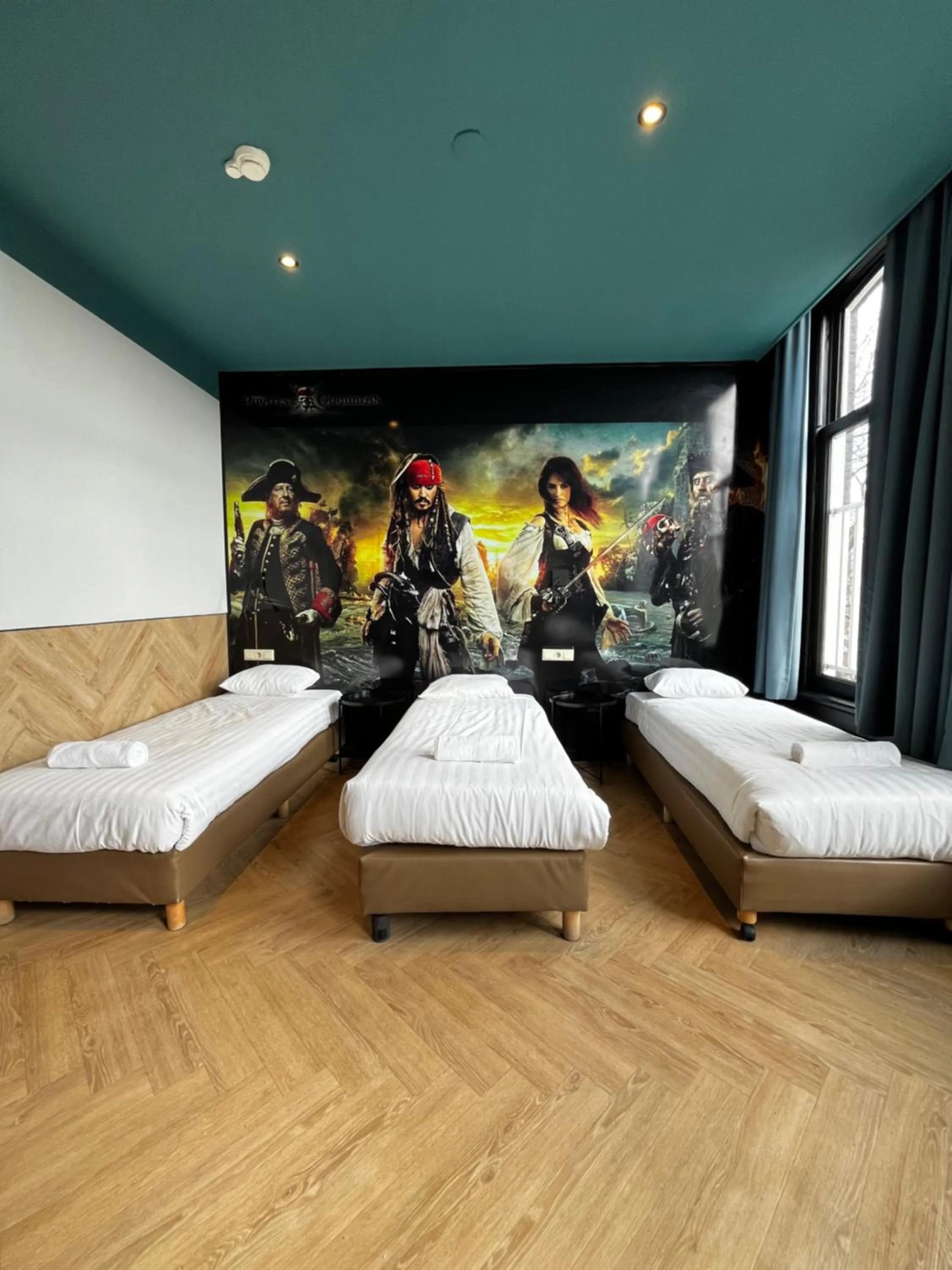 Bedroom, Bed in Heart of Amsterdam Hostel