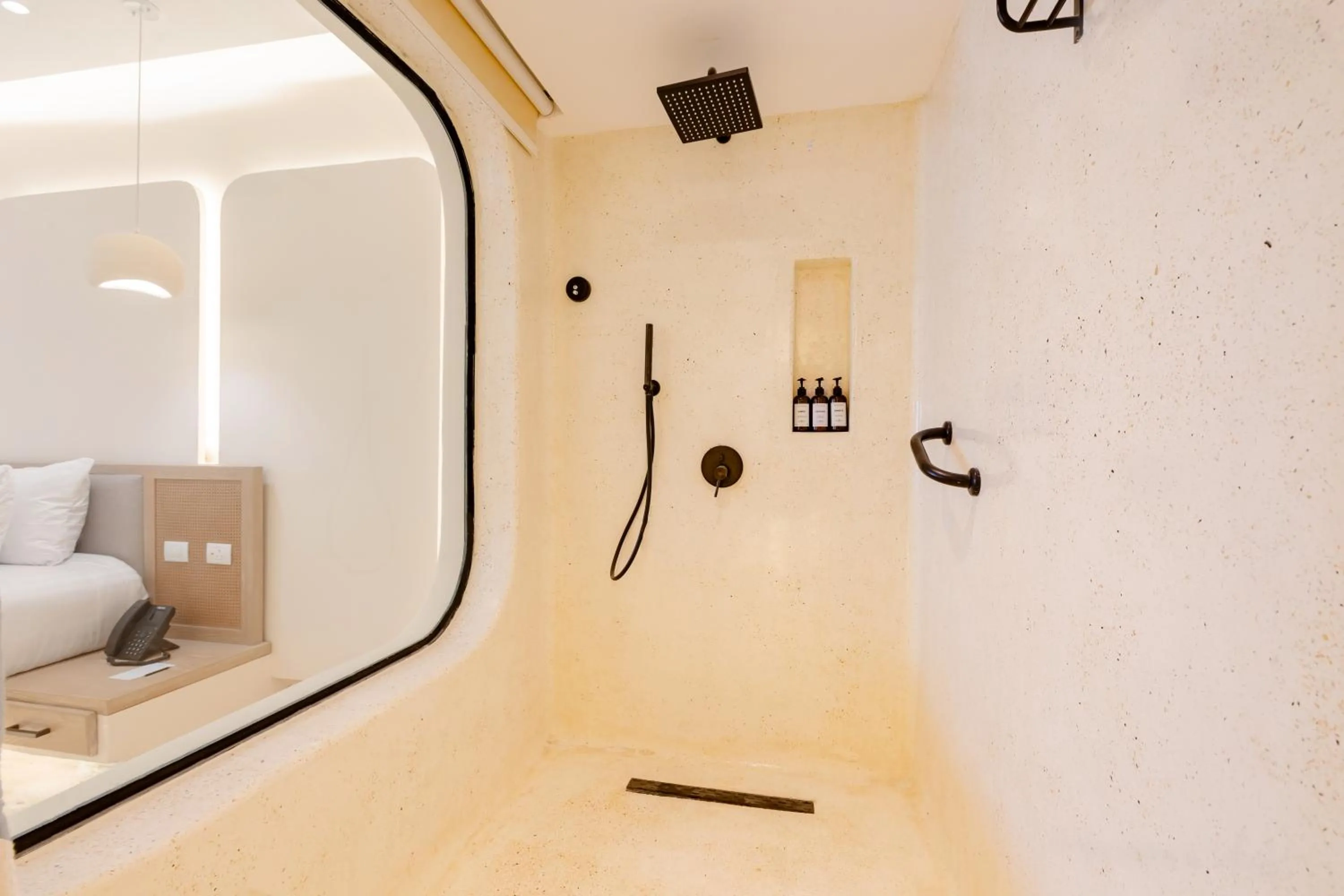 Shower in Sunrise Anjum Resort