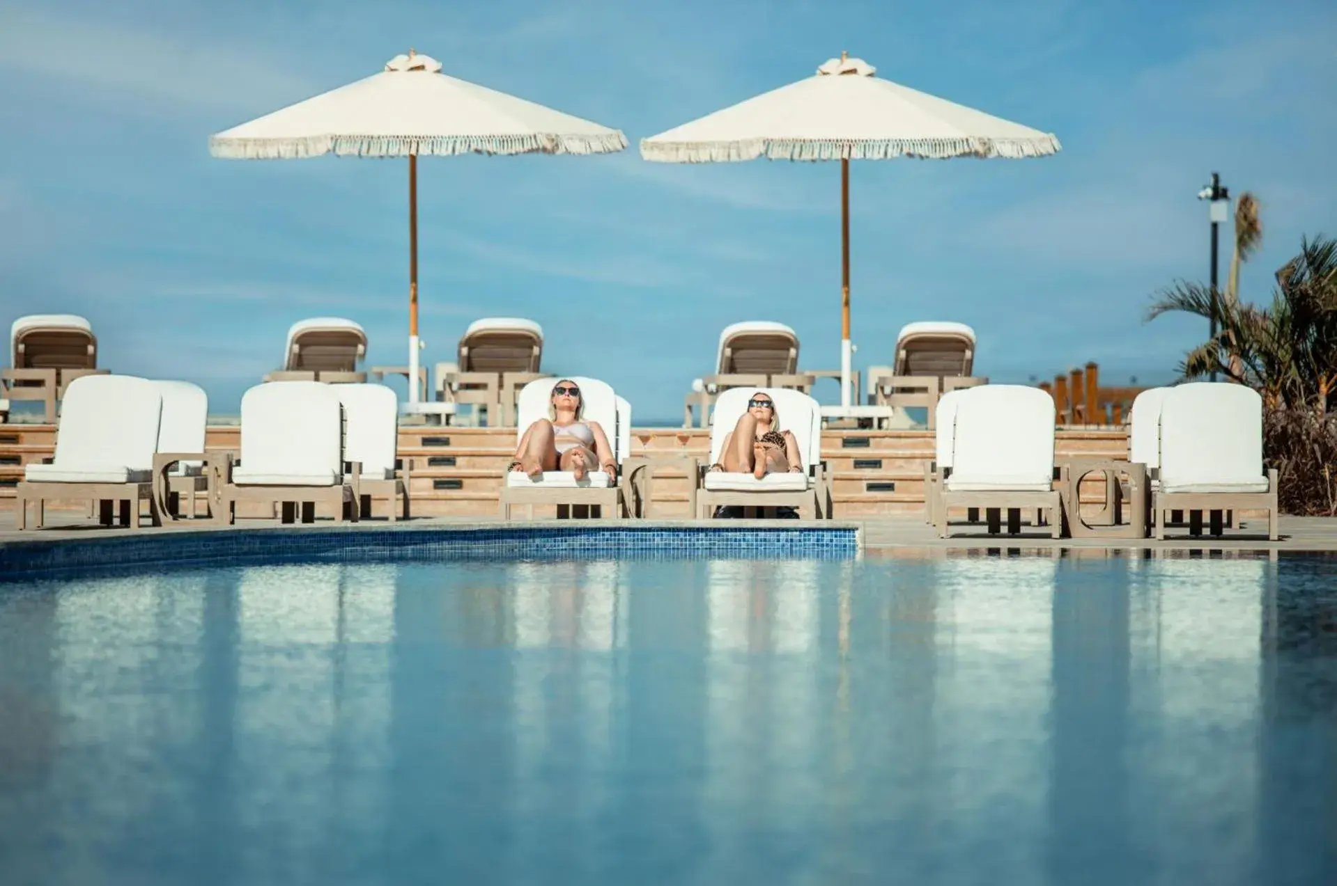 Restaurant/places to eat in Sunrise Anjum Resort Restaurant/places to eat in Sunrise Anjum Resort