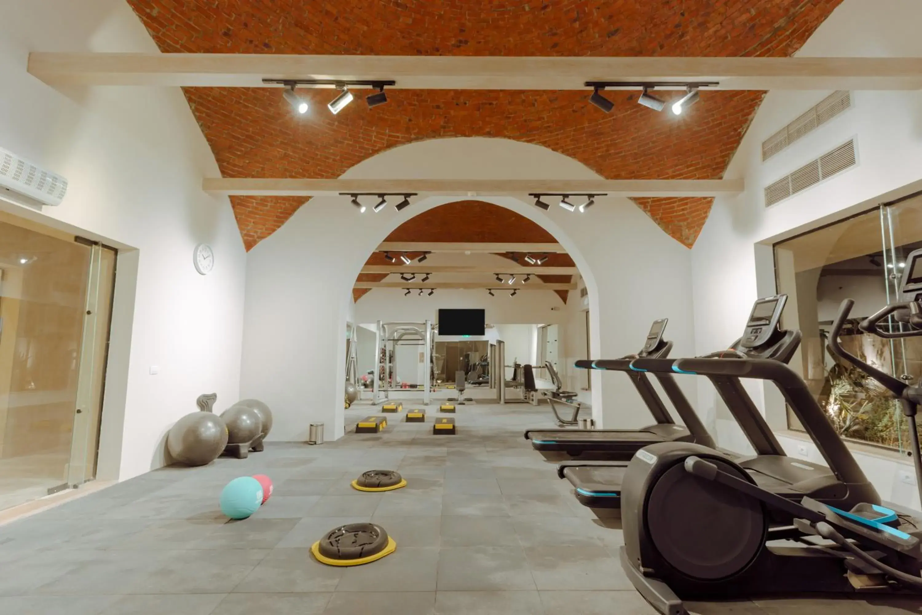 Fitness centre/facilities in Sunrise Anjum Resort Fitness centre/facilities in Sunrise Anjum Resort