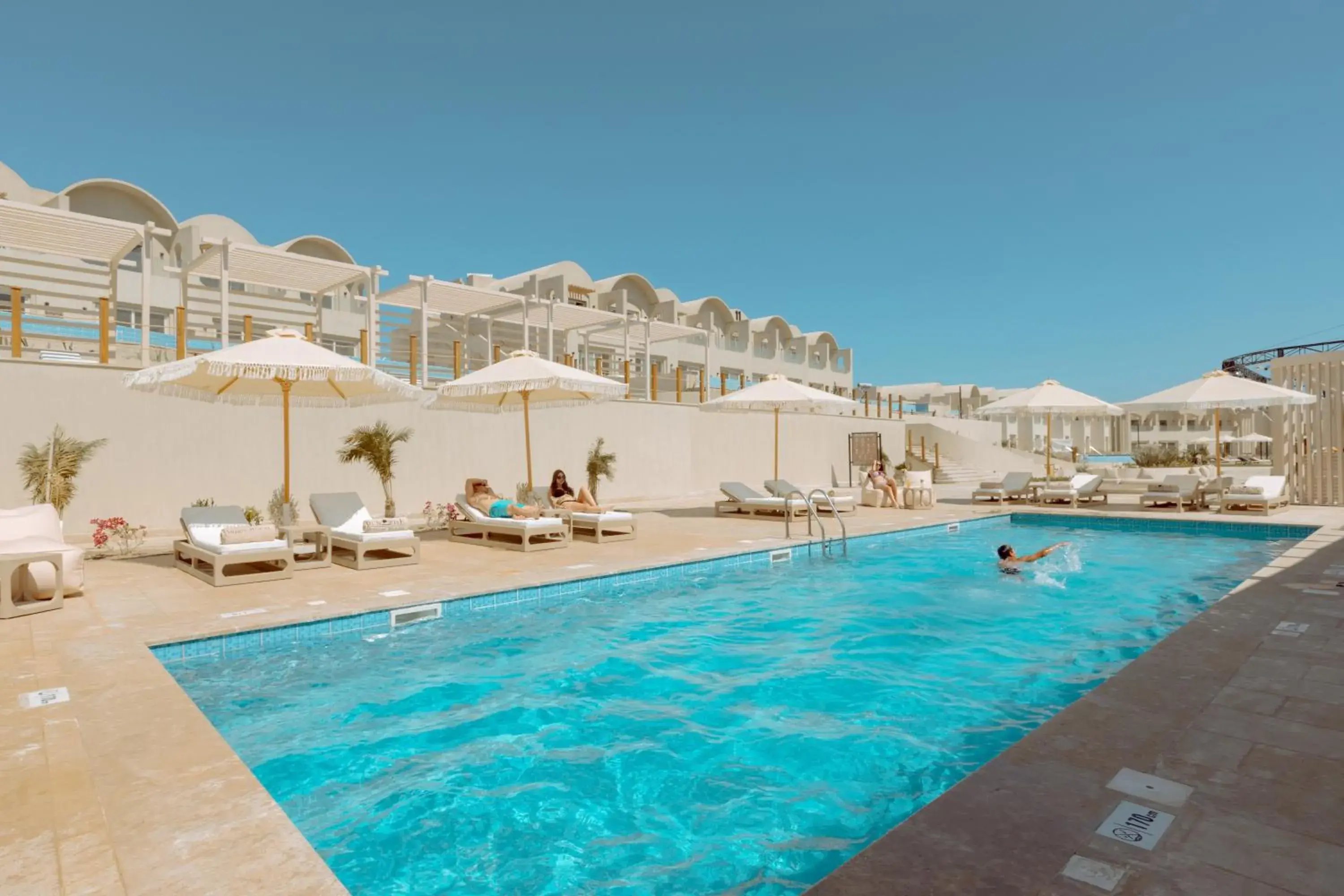 Pool view in Sunrise Anjum Resort Pool view in Sunrise Anjum Resort