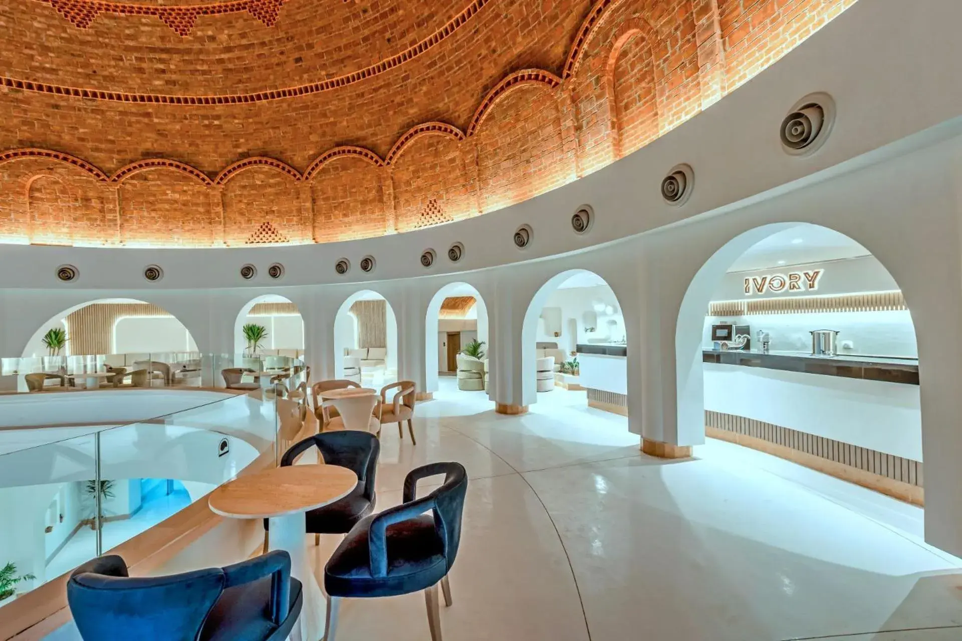 Lounge or bar in Sunrise Anjum Resort Lounge or bar in Sunrise Anjum Resort