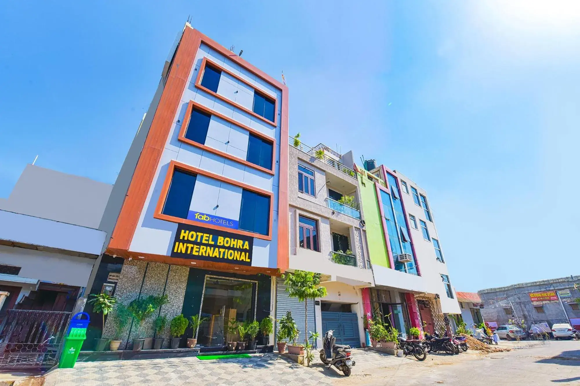 Facade/entrance in FabHotel Bohra International Facade/entrance in FabHotel Bohra International