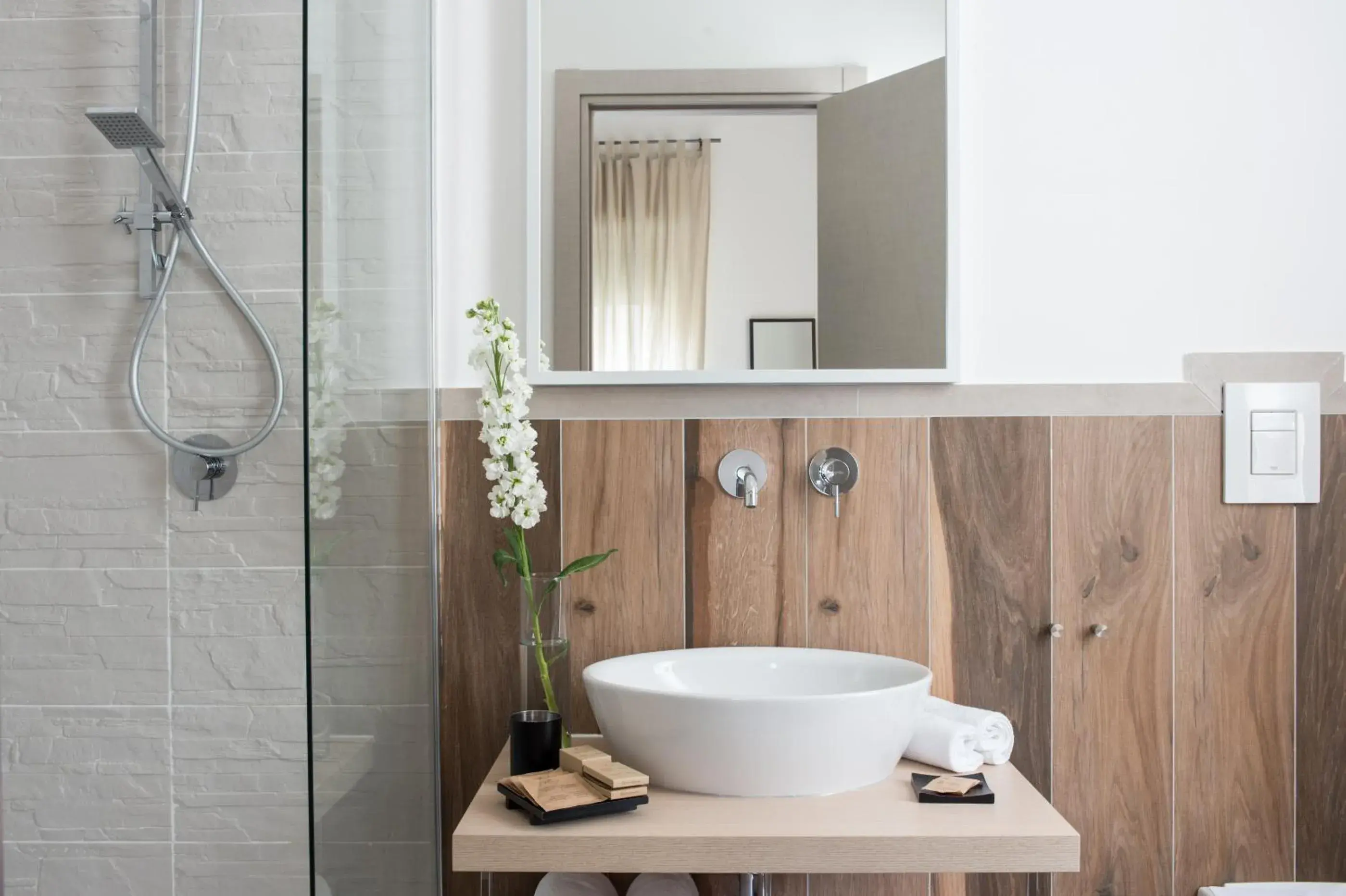 Superior Double Room in La Maison des Tout le Monde Superior Double Room in La Maison des Tout le Monde