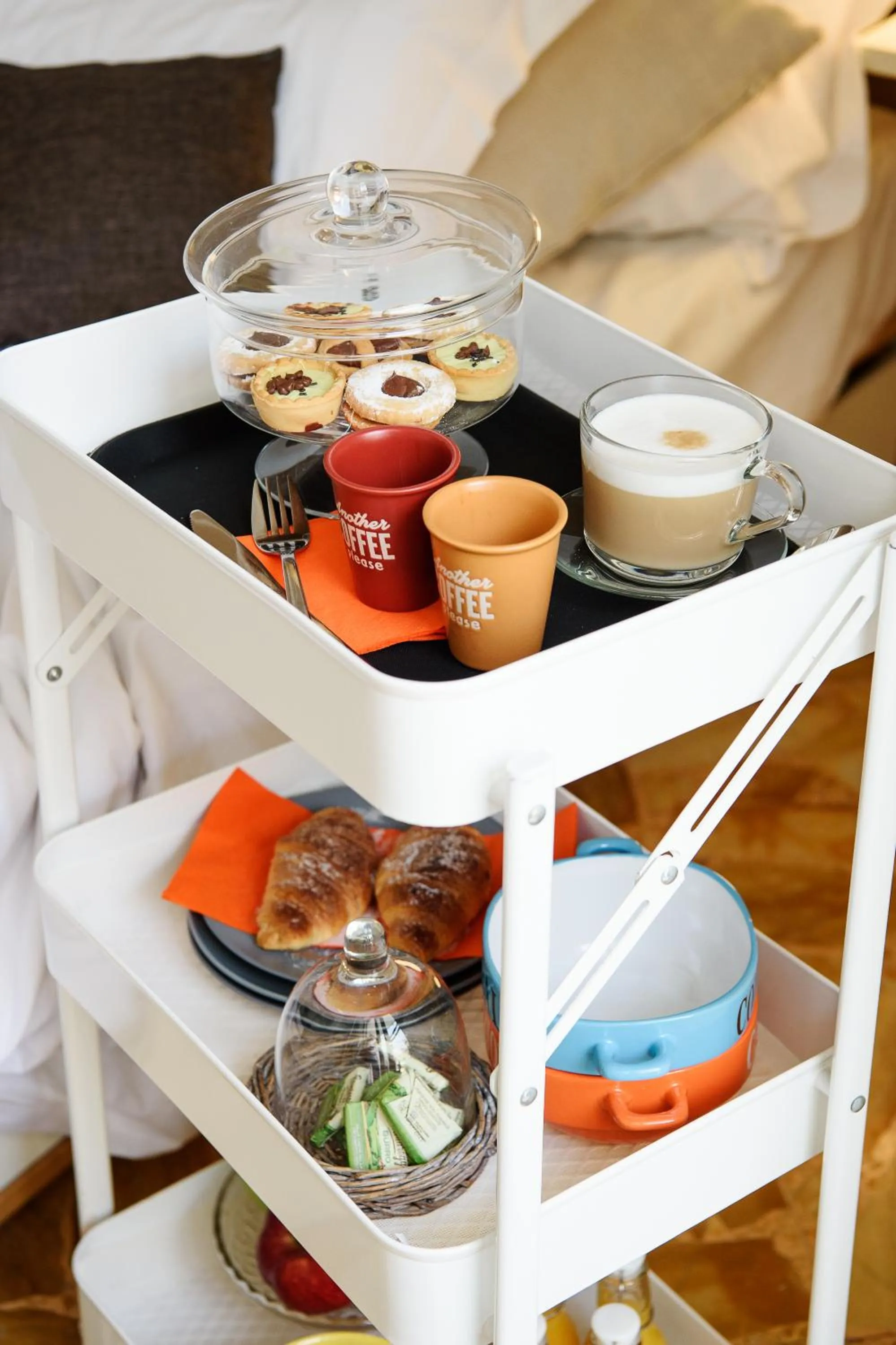 Decorative detail in La Maison des Tout le Monde