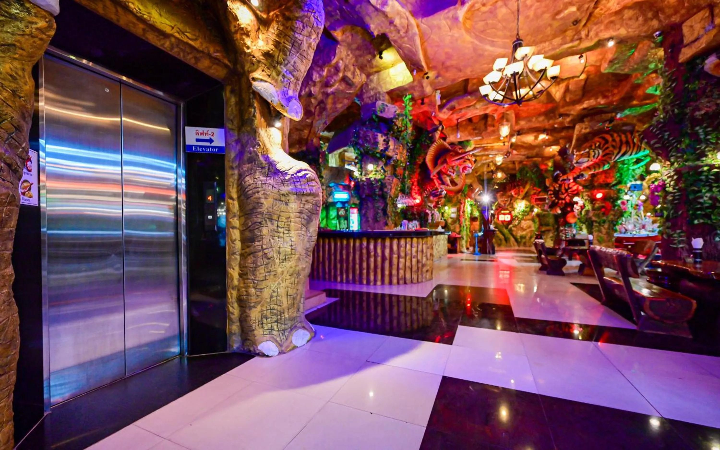 elevator in Tiger Complex Hotel