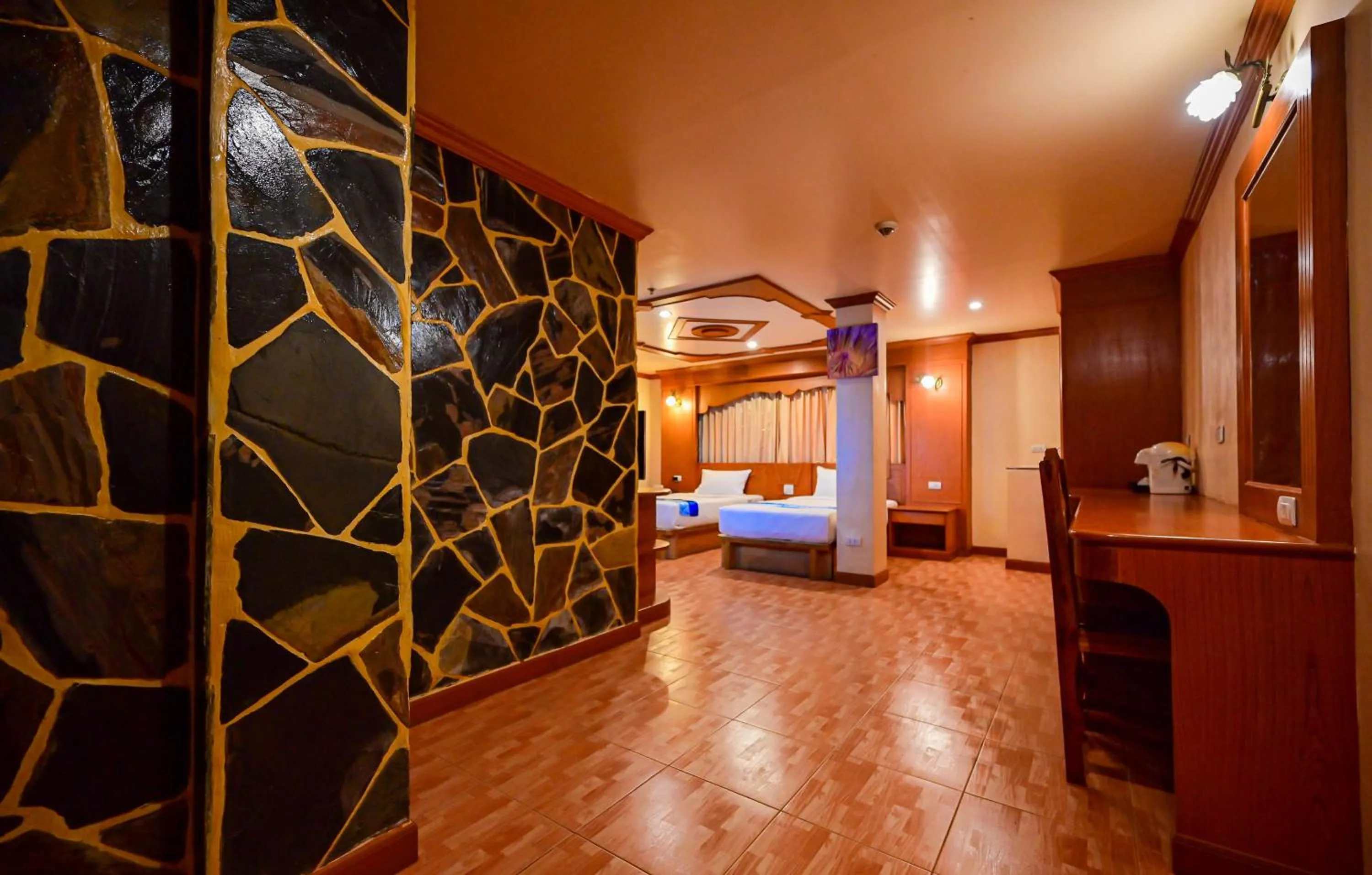 Bedroom, Bed in Tiger Complex Hotel