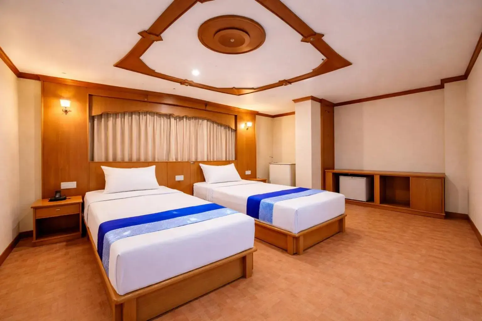 Bedroom, Bed in Tiger Complex Hotel Bedroom, Bed in Tiger Complex Hotel