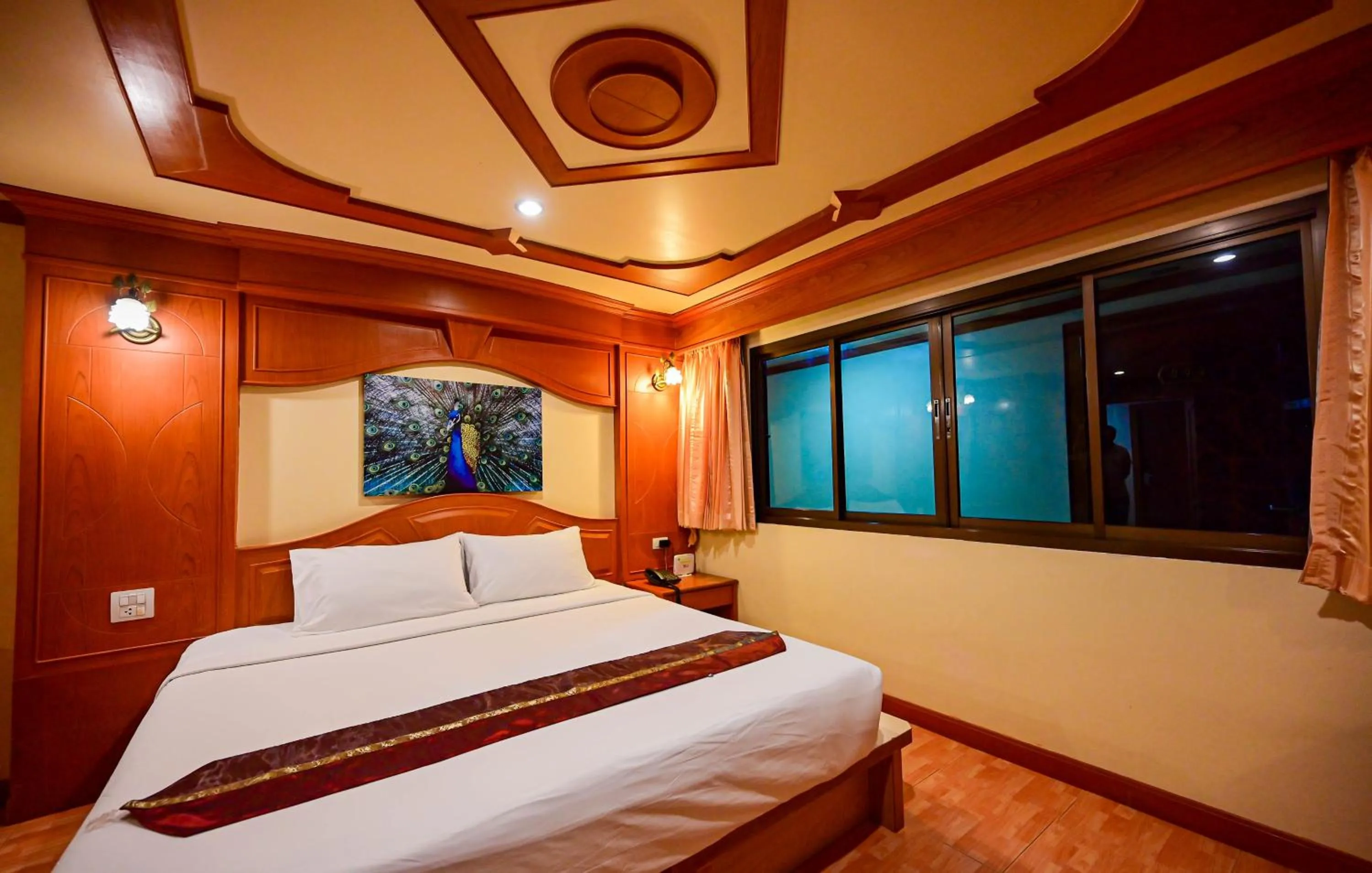 Bedroom, Bed in Tiger Complex Hotel