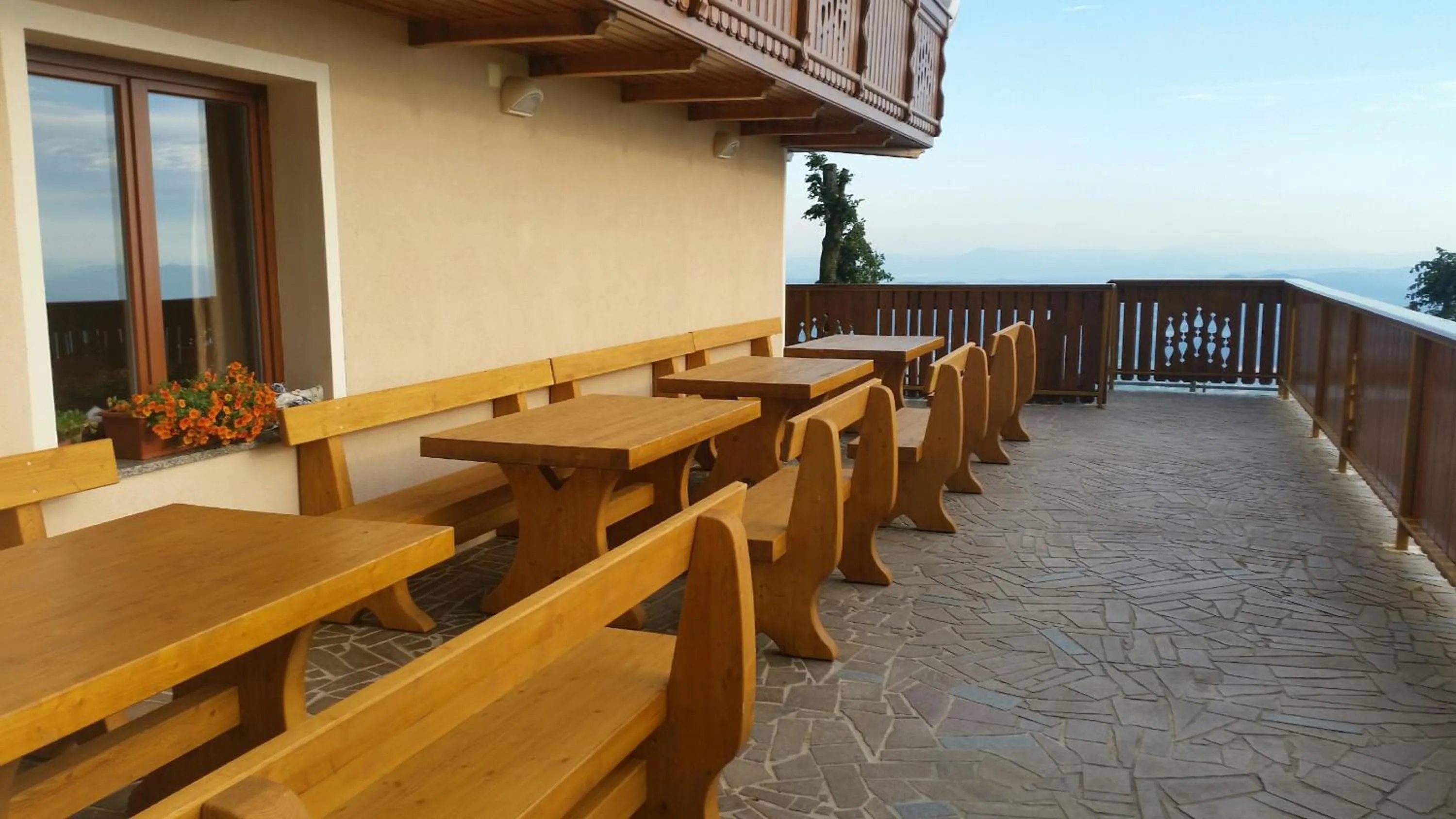 Balcony/Terrace in Guest house Pr Ambružarju & Apartments
