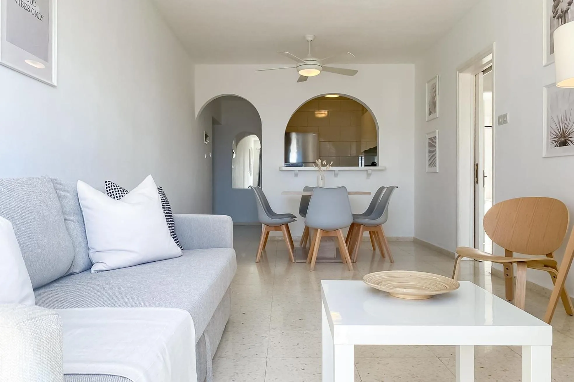 Phaedrus Living: Byzantium Modern City Flat