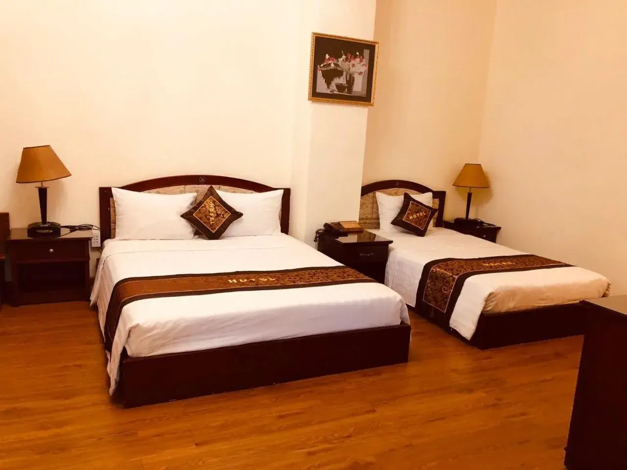 Luxury Triple Room in Ngọc Lan Hotel Luxury Triple Room in Ngọc Lan Hotel