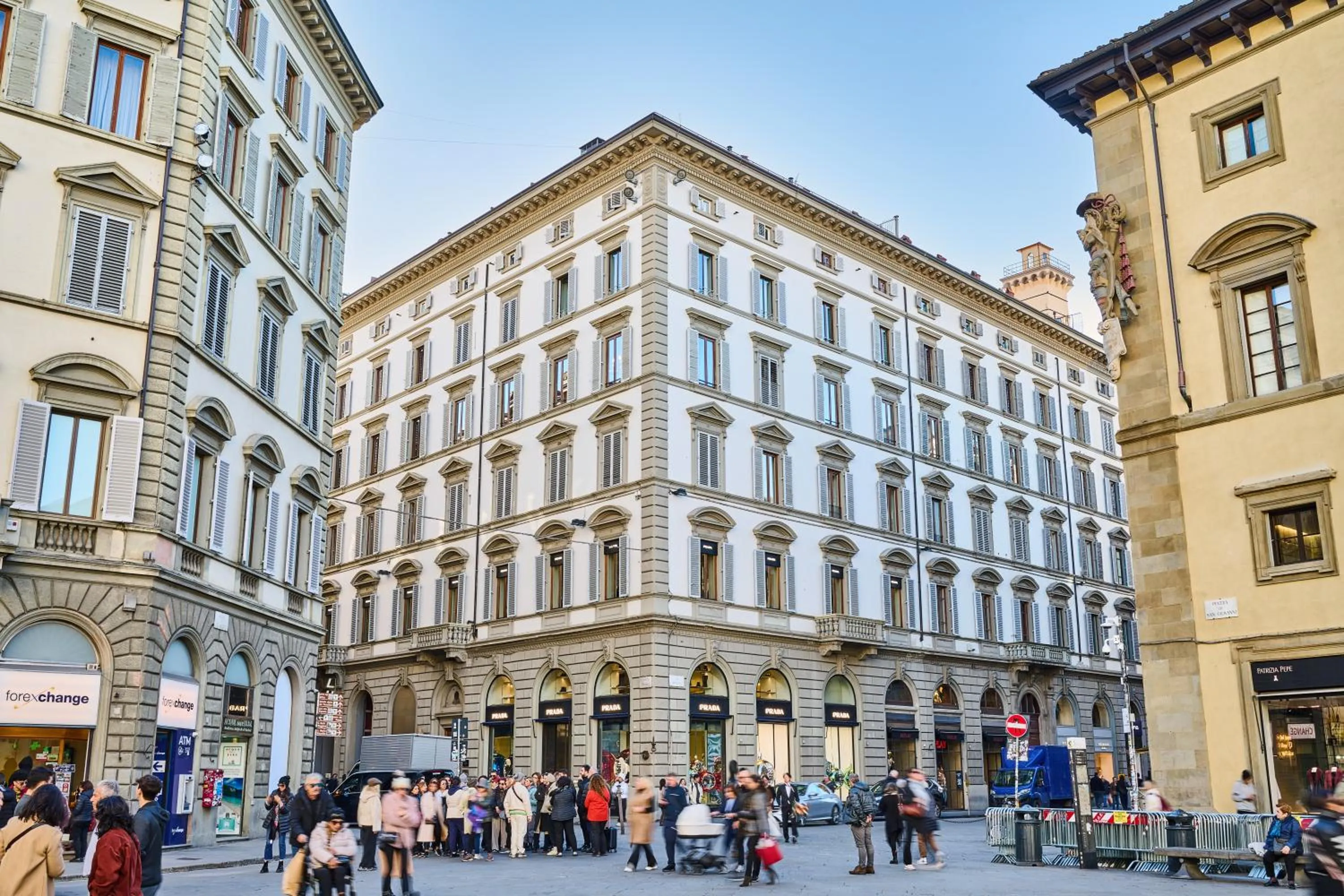 Property building in Duomo Luxury Florence
