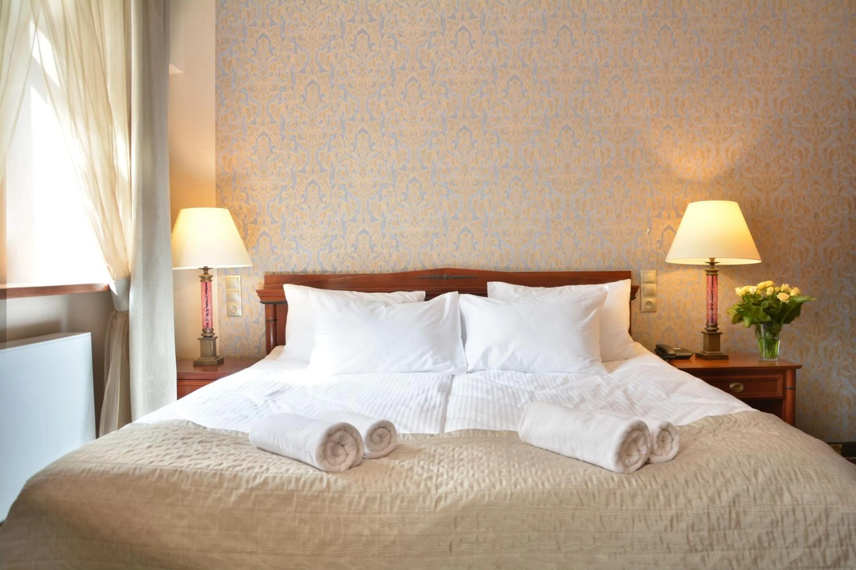 Photo of the whole room, Bed in Komoda Club Residence