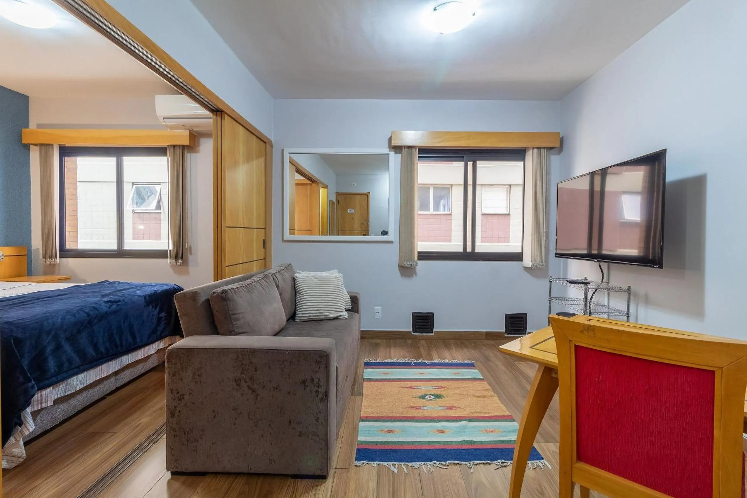 Communal lounge/ TV room in LFlats ALAMEDA CAMPINAS Jardim Paulista