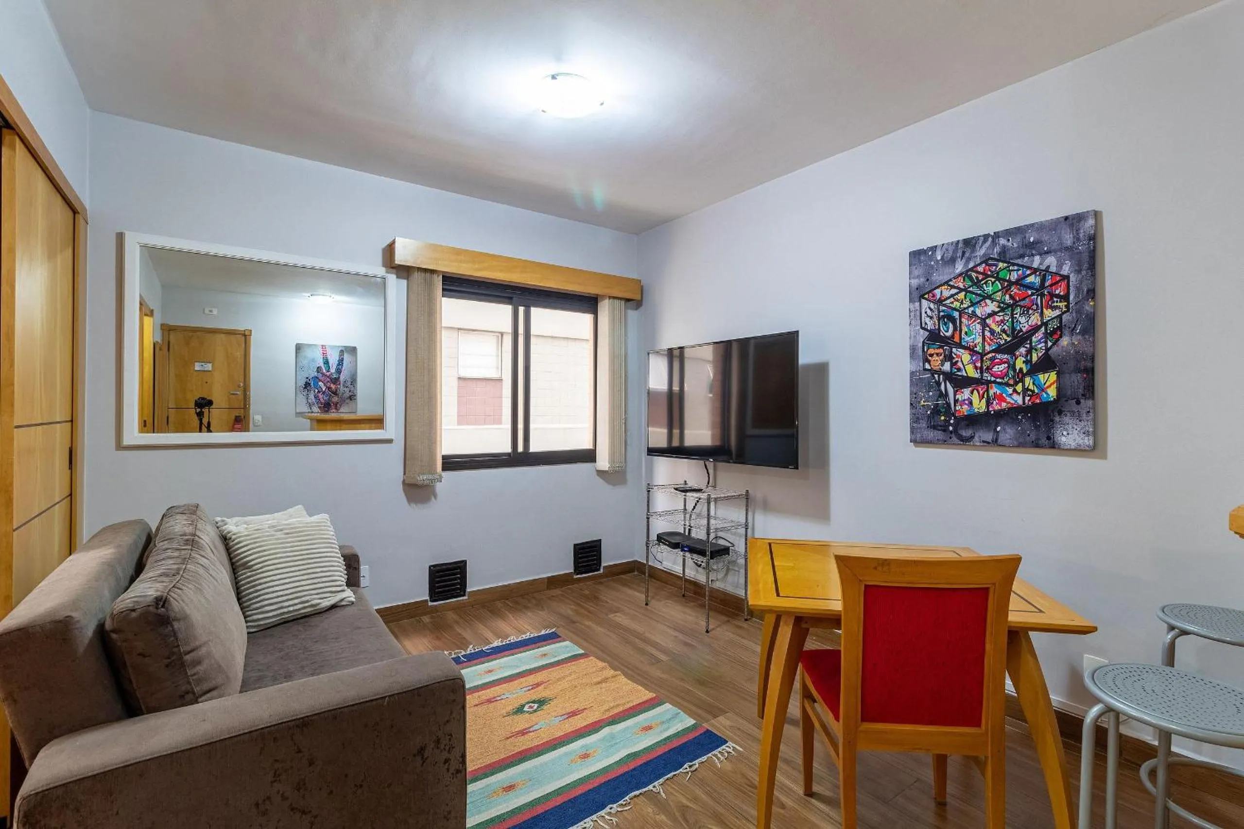 Communal lounge/ TV room in LFlats ALAMEDA CAMPINAS Jardim Paulista