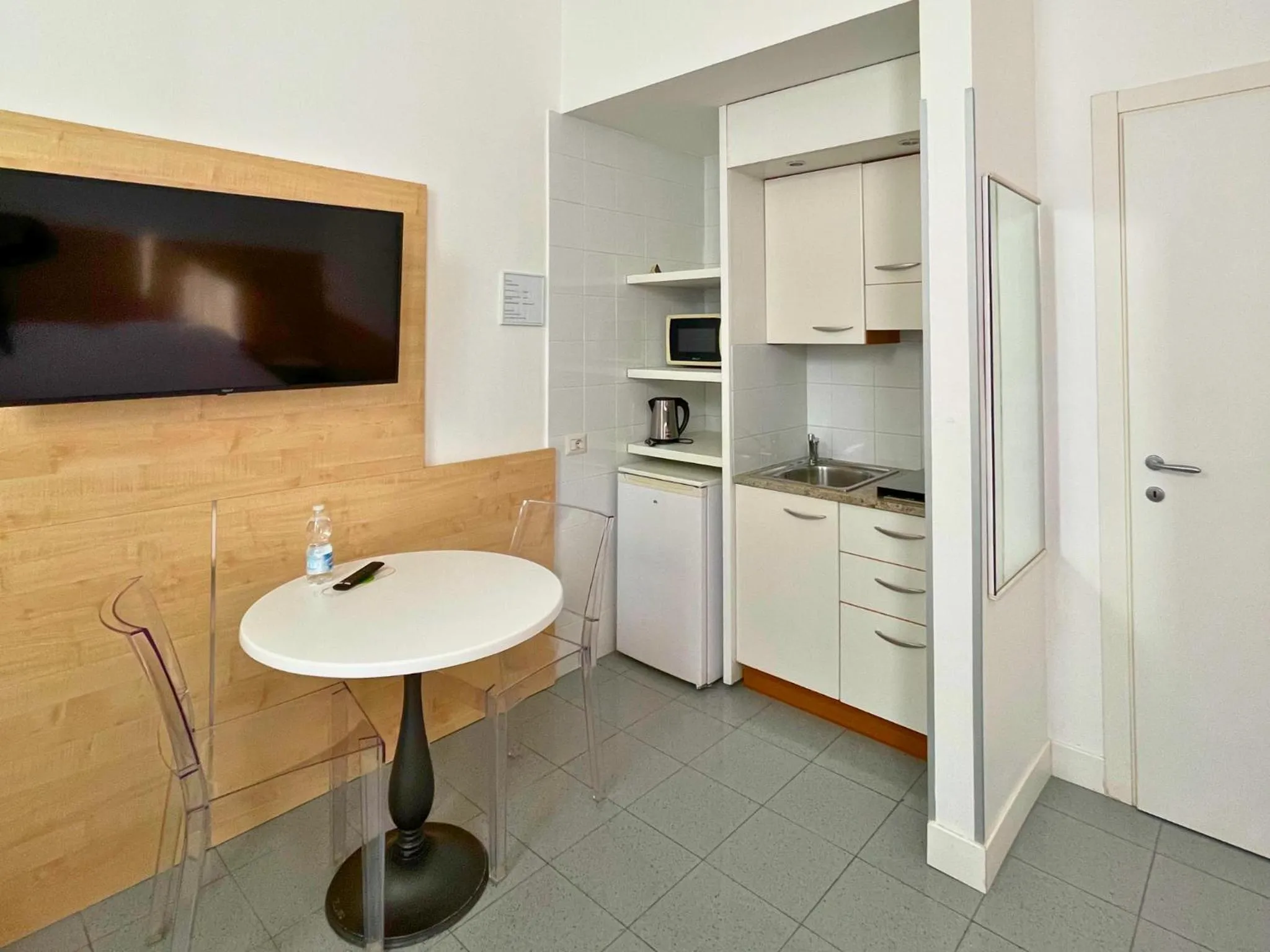 TV and multimedia in Navigli Suites