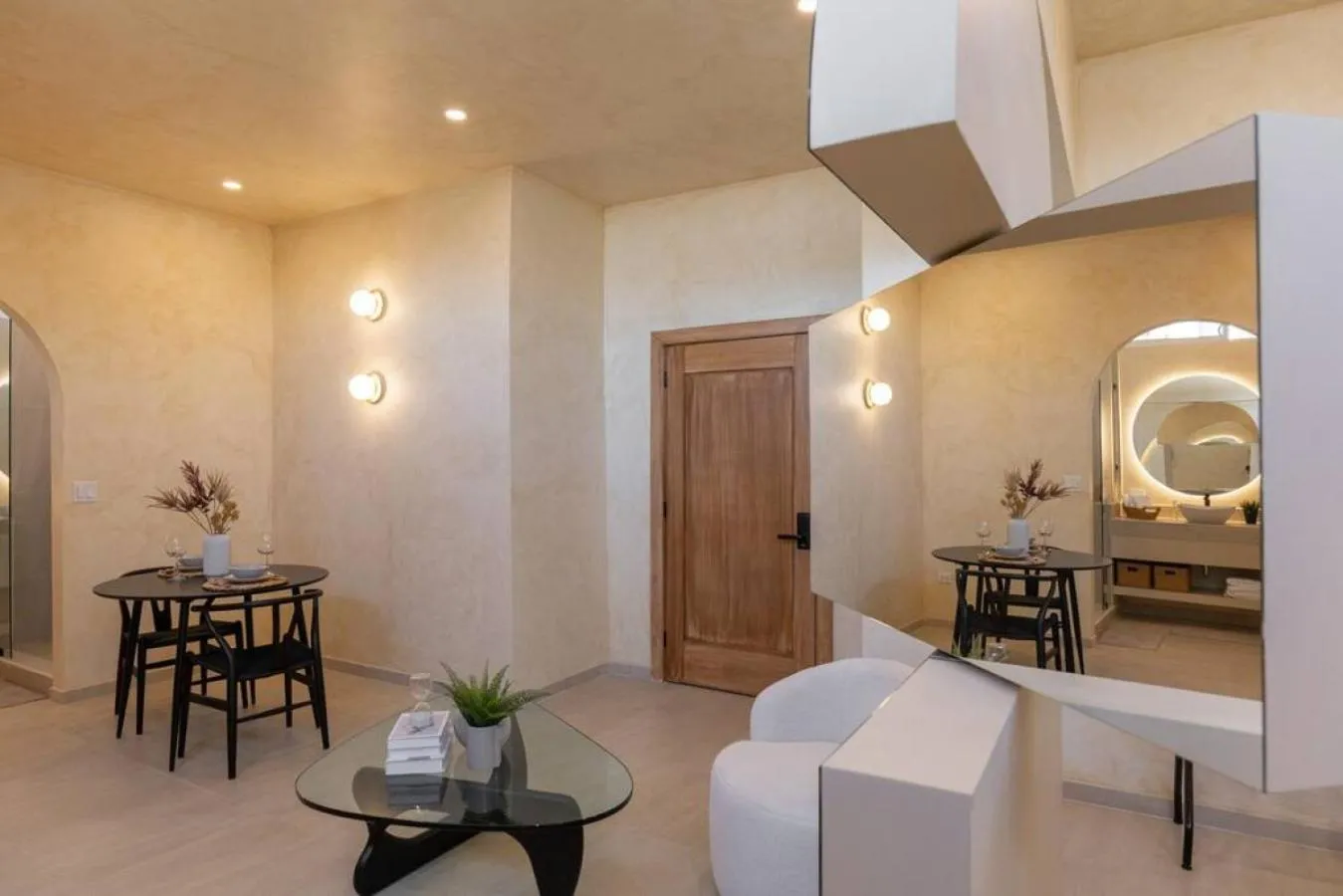 Presidential Studio with Gated Parking at Casas Sanblu