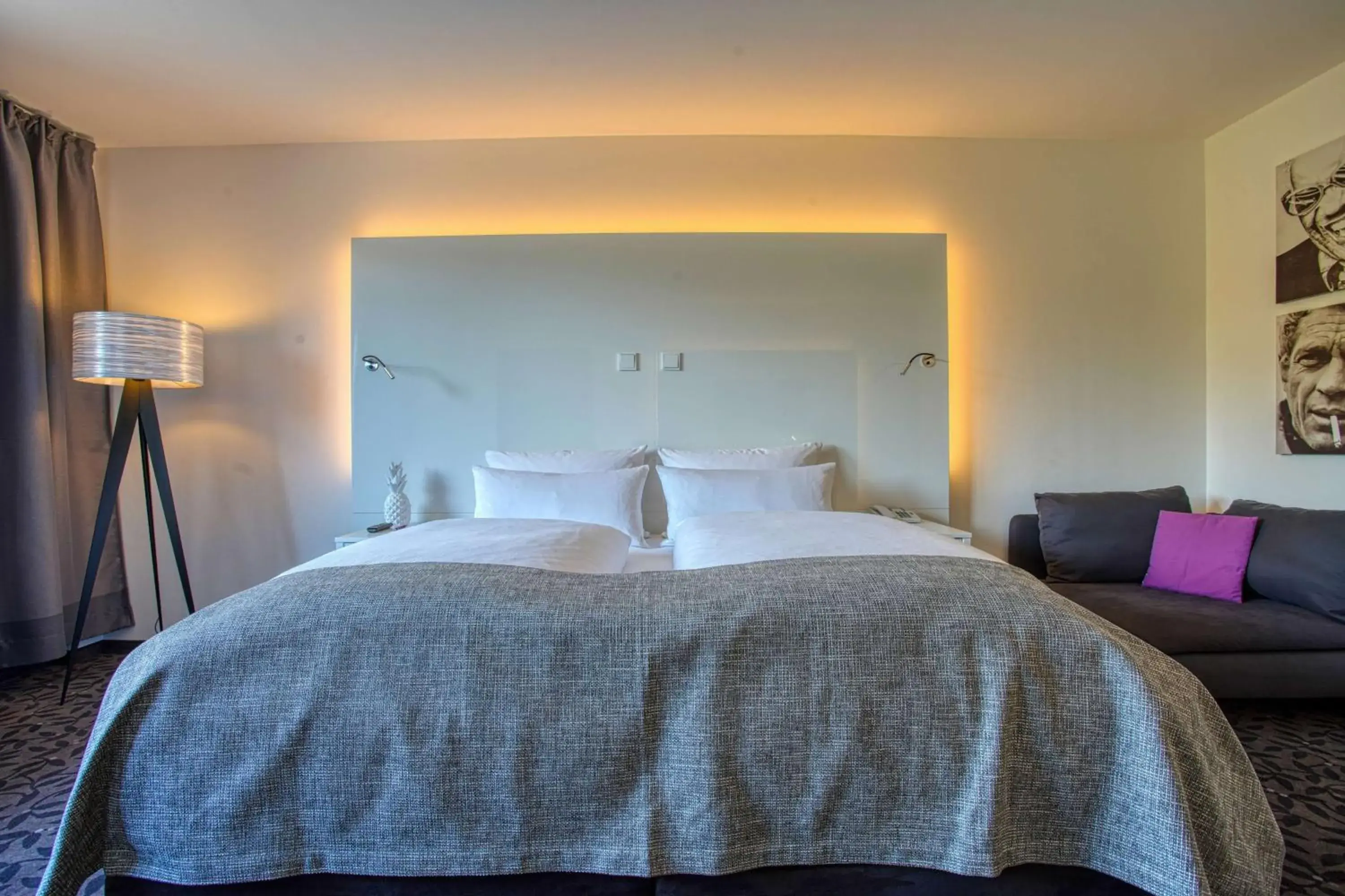 Photo of the whole room, Bed in FourSide Plaza Hotel Trier, Trademark Collection by Wyndham Photo of the whole room, Bed in FourSide Plaza Hotel Trier, Trademark Collection by Wyndham