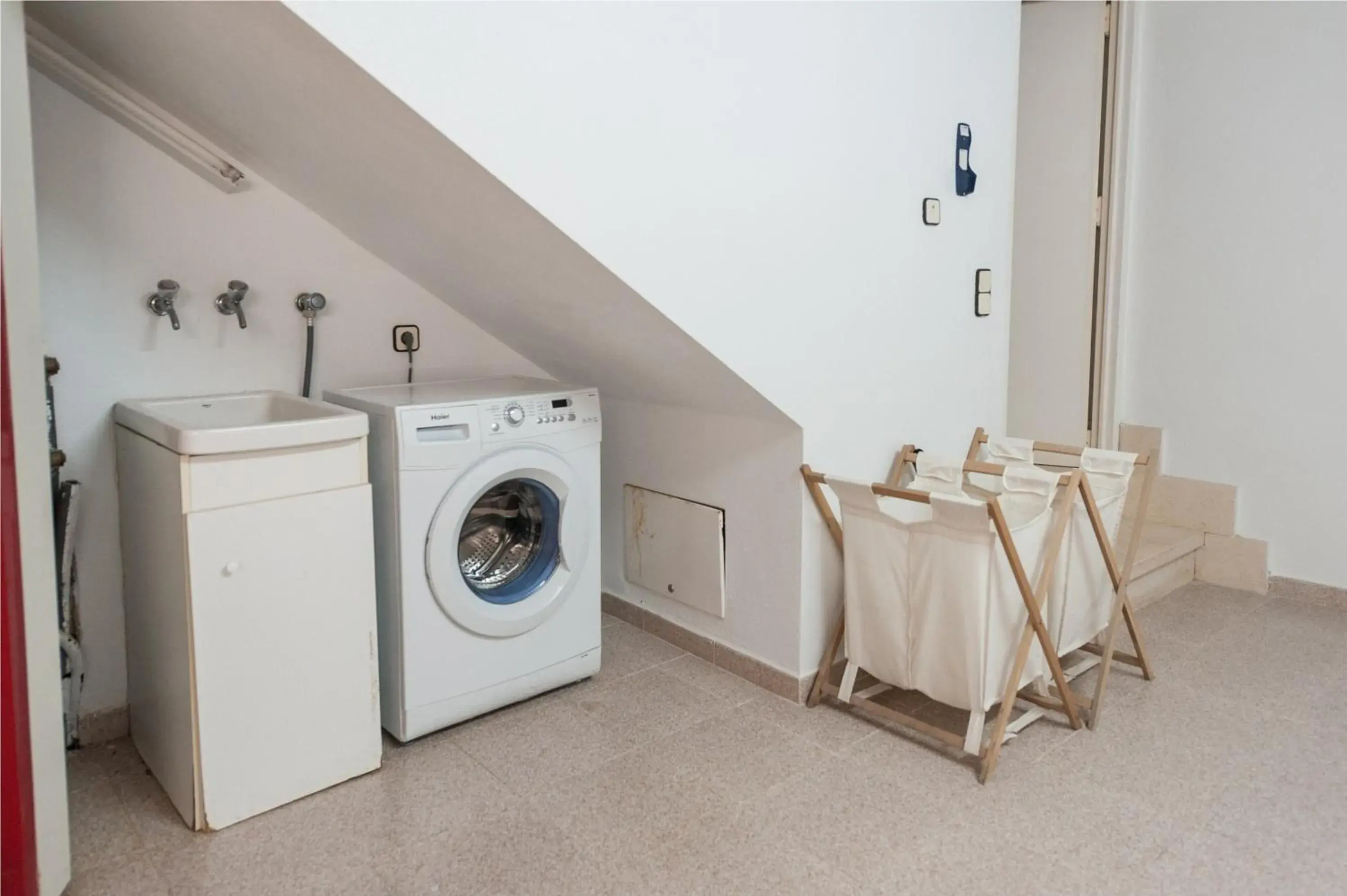 Three-Bedroom House in Can Barret Three-Bedroom House in Can Barret