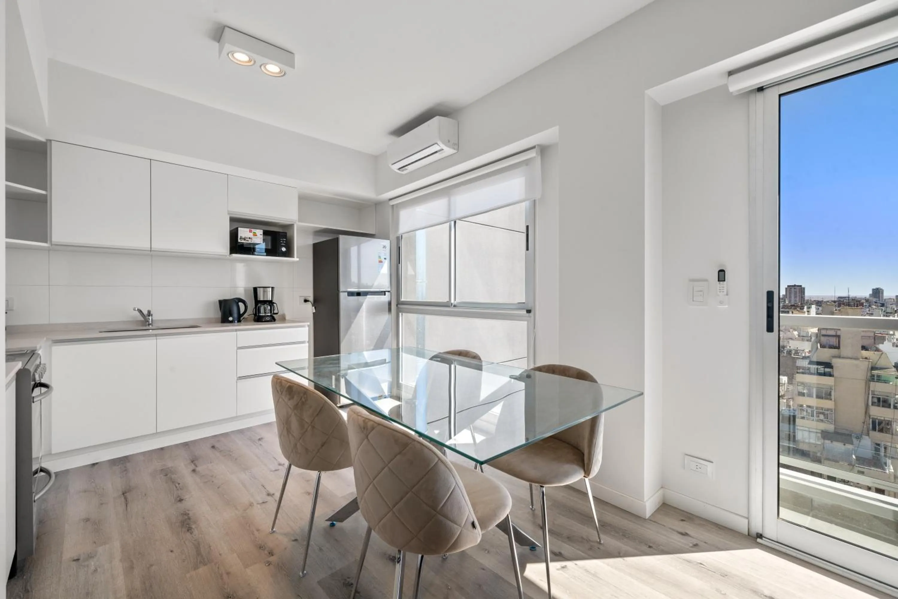 Kitchen or kitchenette in La Vie Suite Barrio Norte