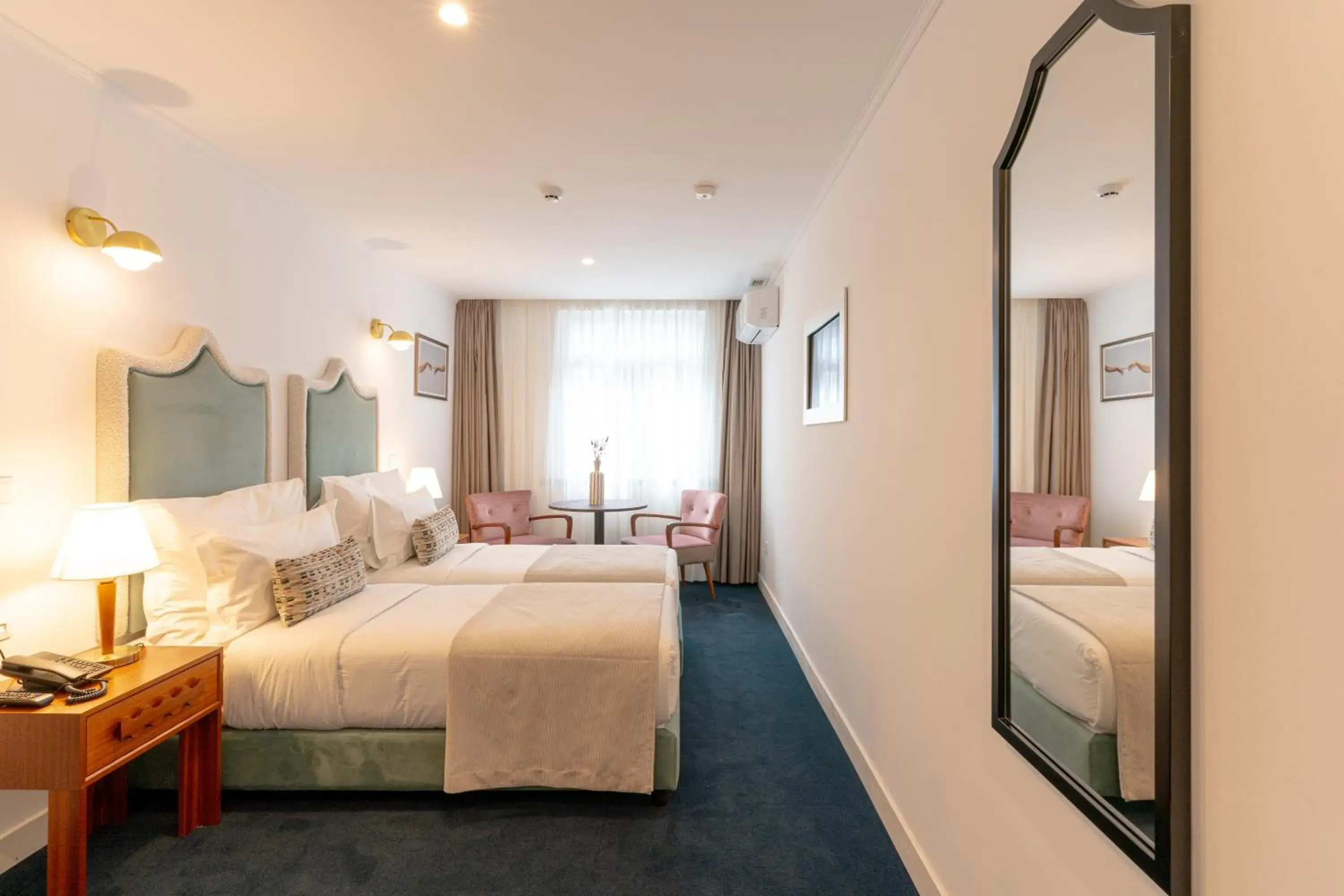 Superior Twin Room in Westlight Lisboa Madalena Superior Twin Room in Westlight Lisboa Madalena