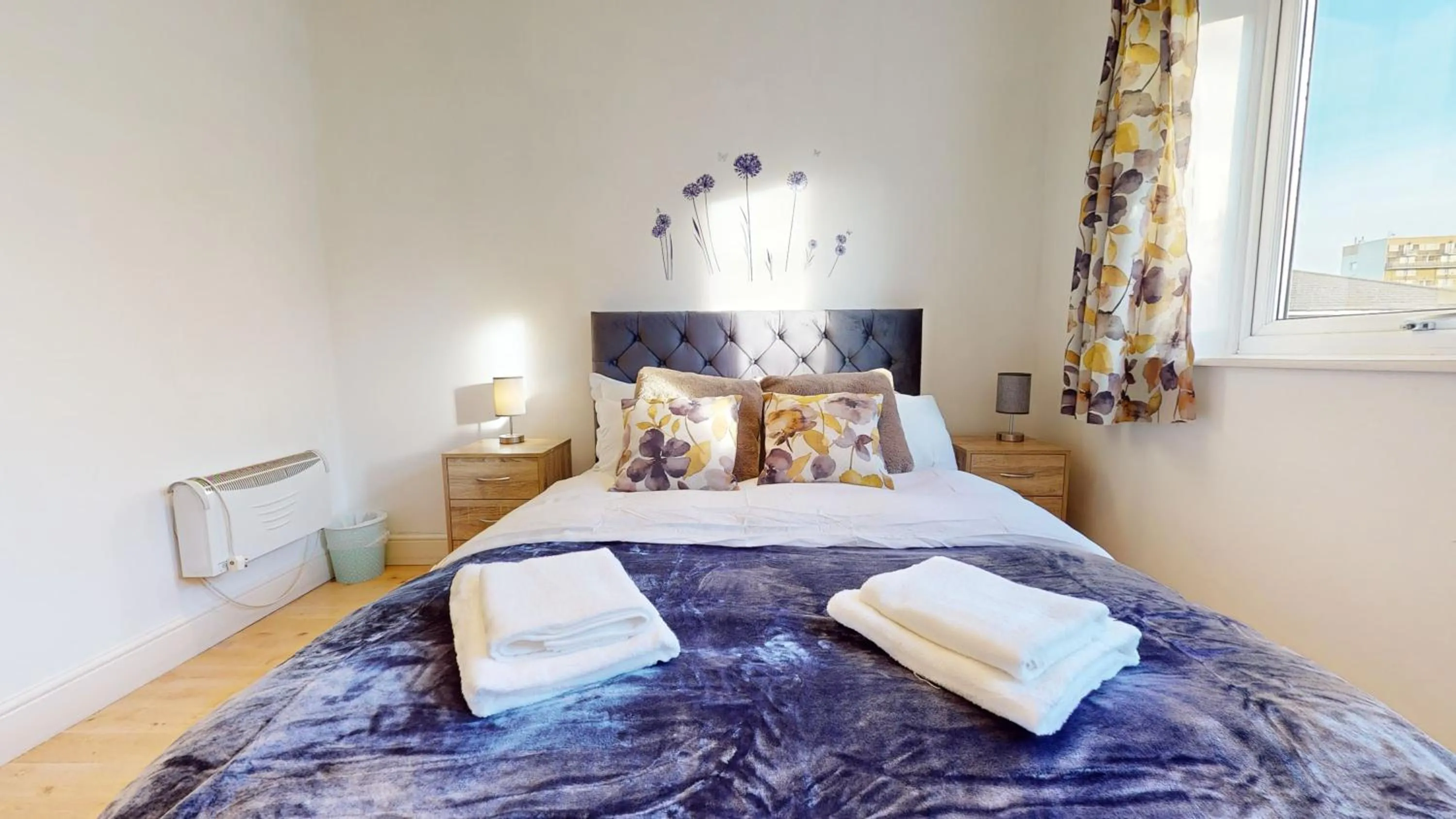 The Cosy Bay Near Tower Bridge