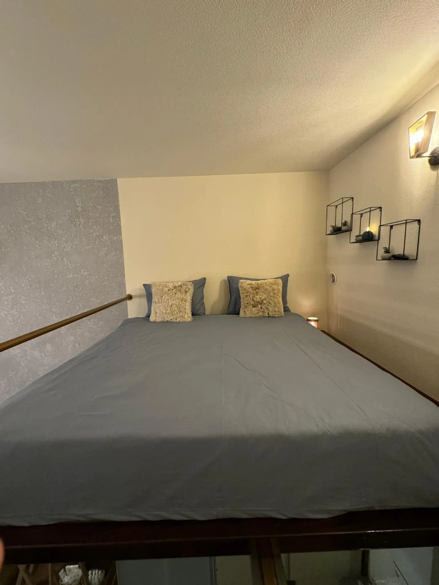 Bed in Zimmer Boutique Hotel