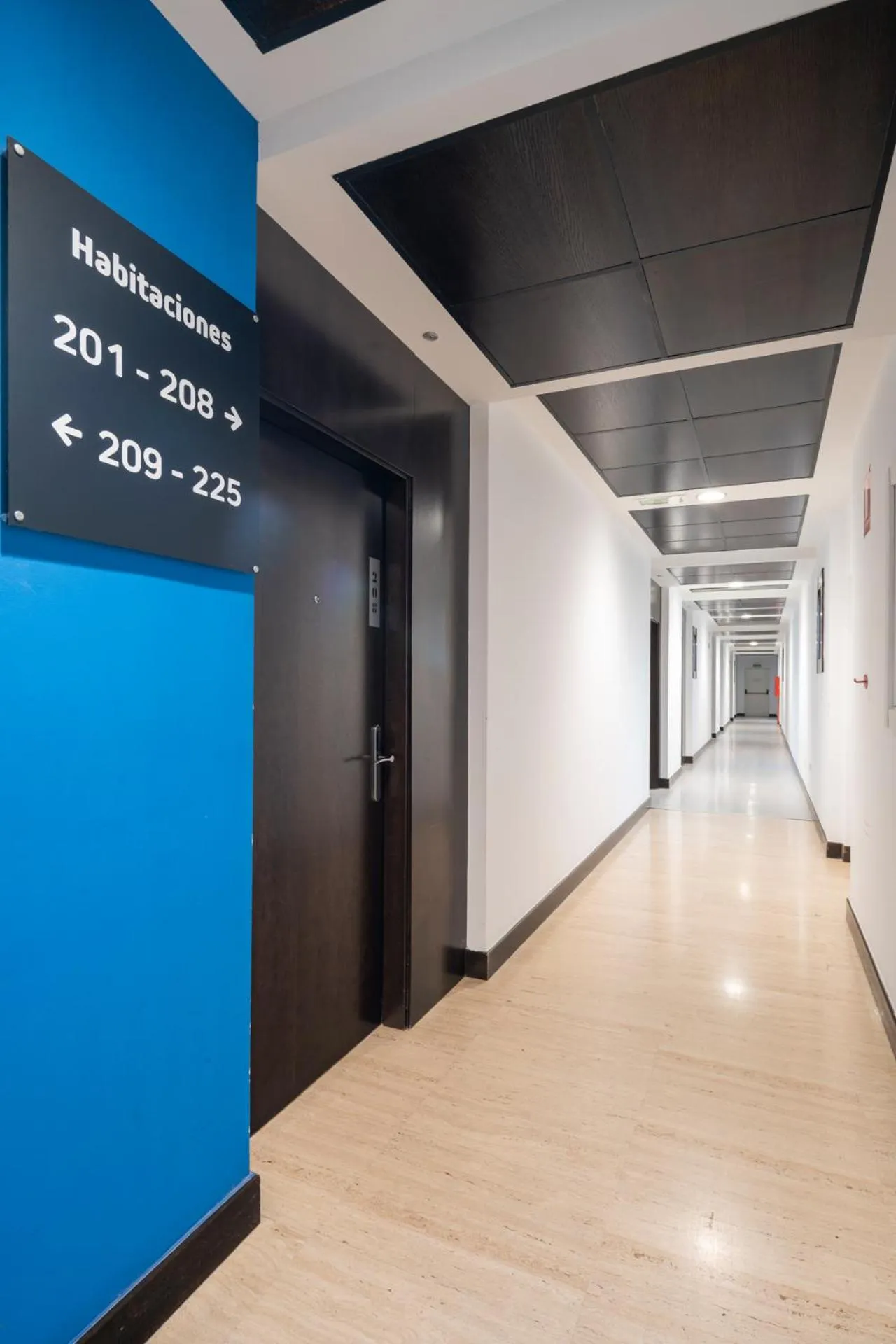 Property building in Alda Route 42