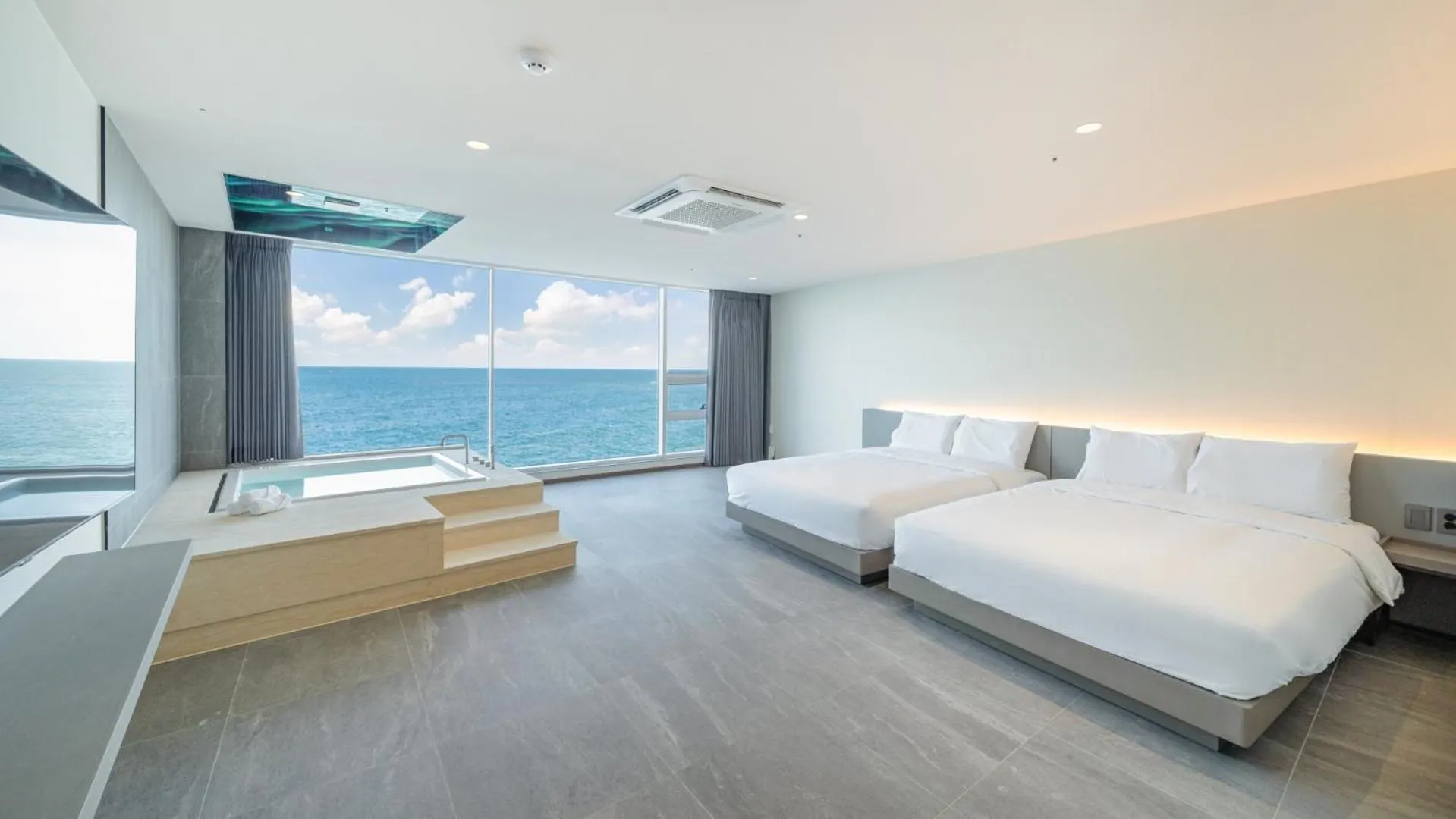 Bed in Sharp & Flat Hotel