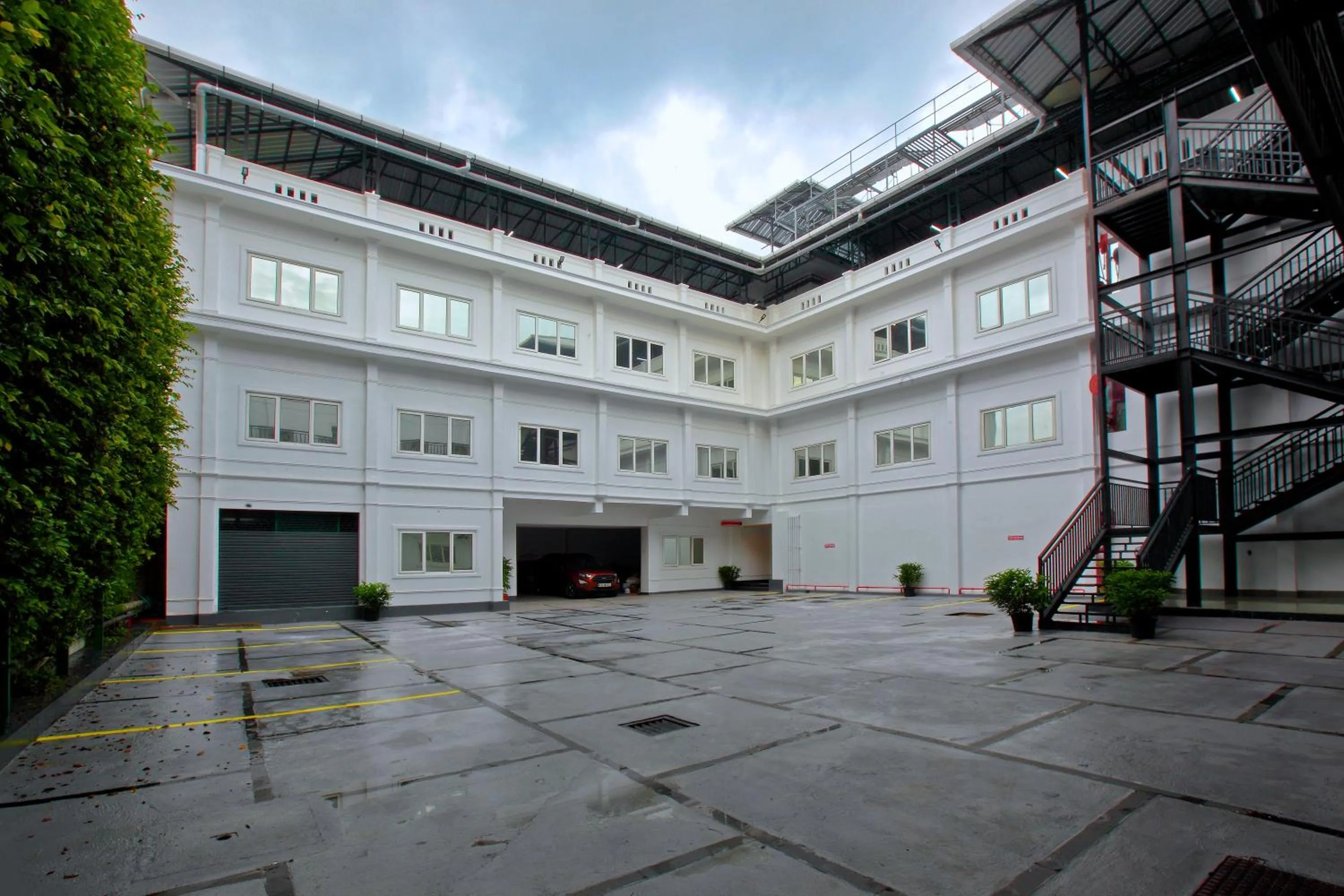 Parking in HOTEL PRINCE