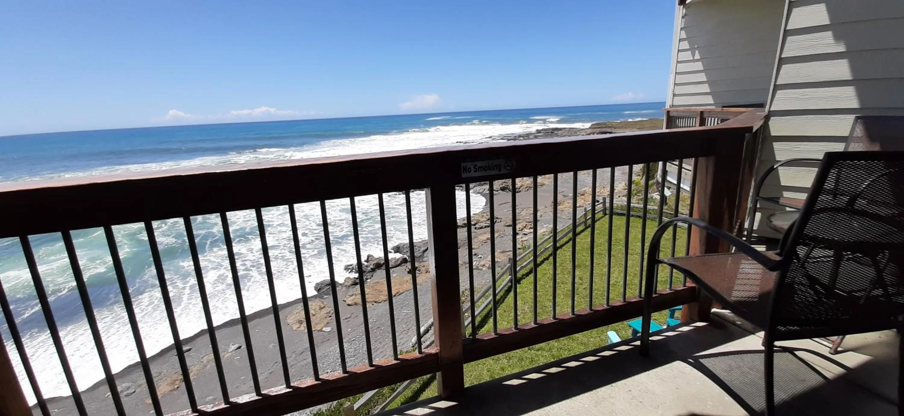Balcony/Terrace in The Oceanfront Inn
