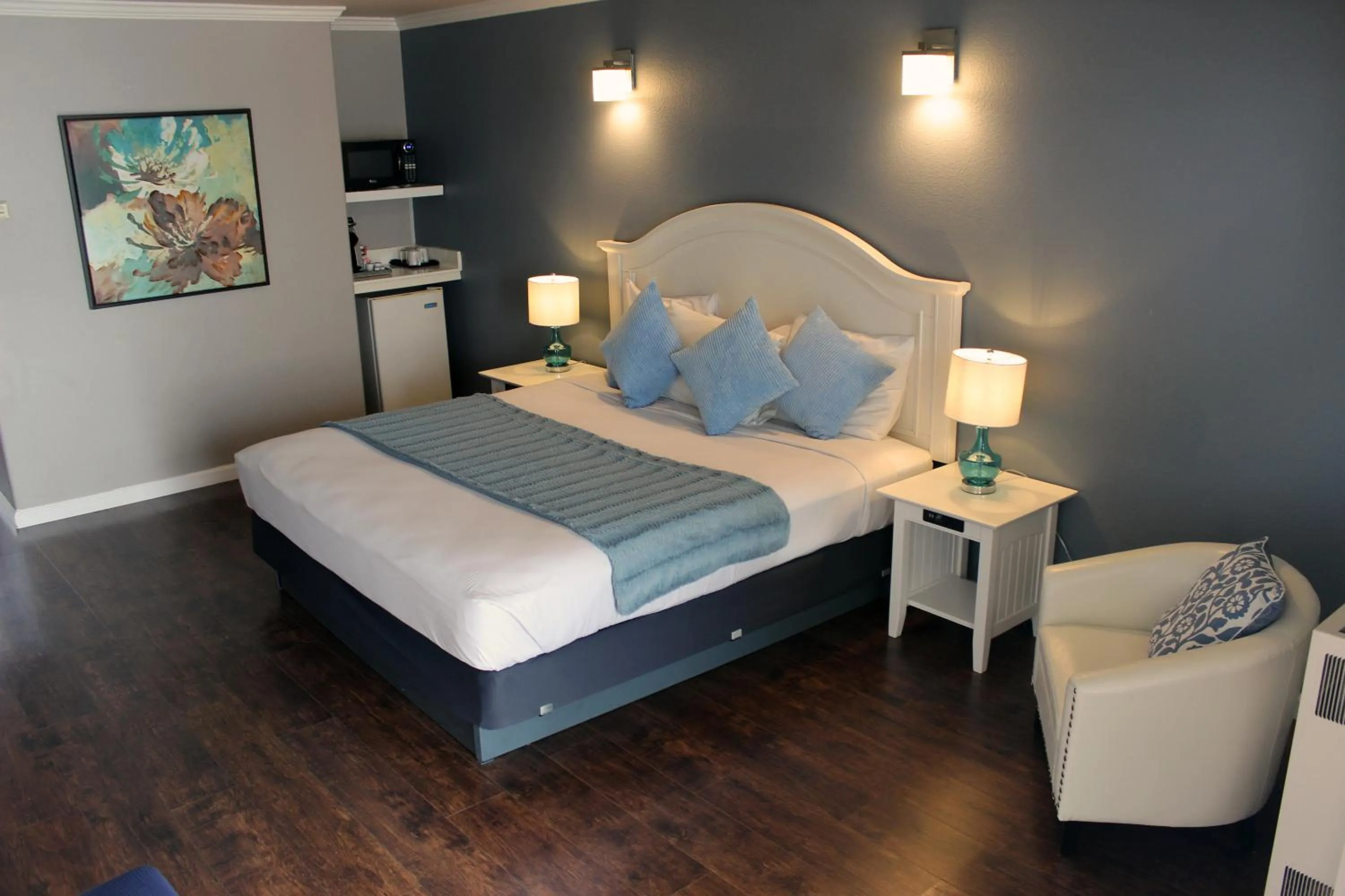 Bed in The Oceanfront Inn