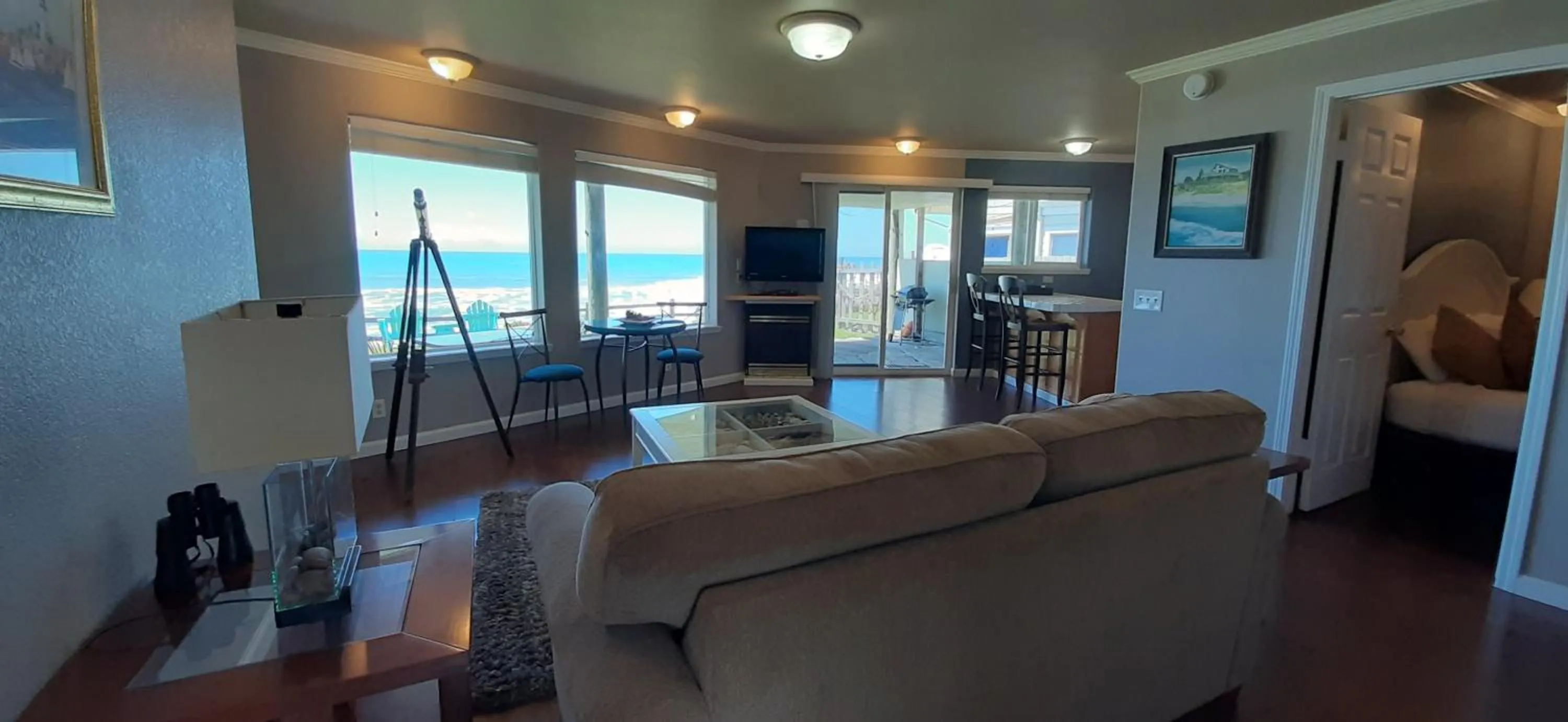 Living room in The Oceanfront Inn