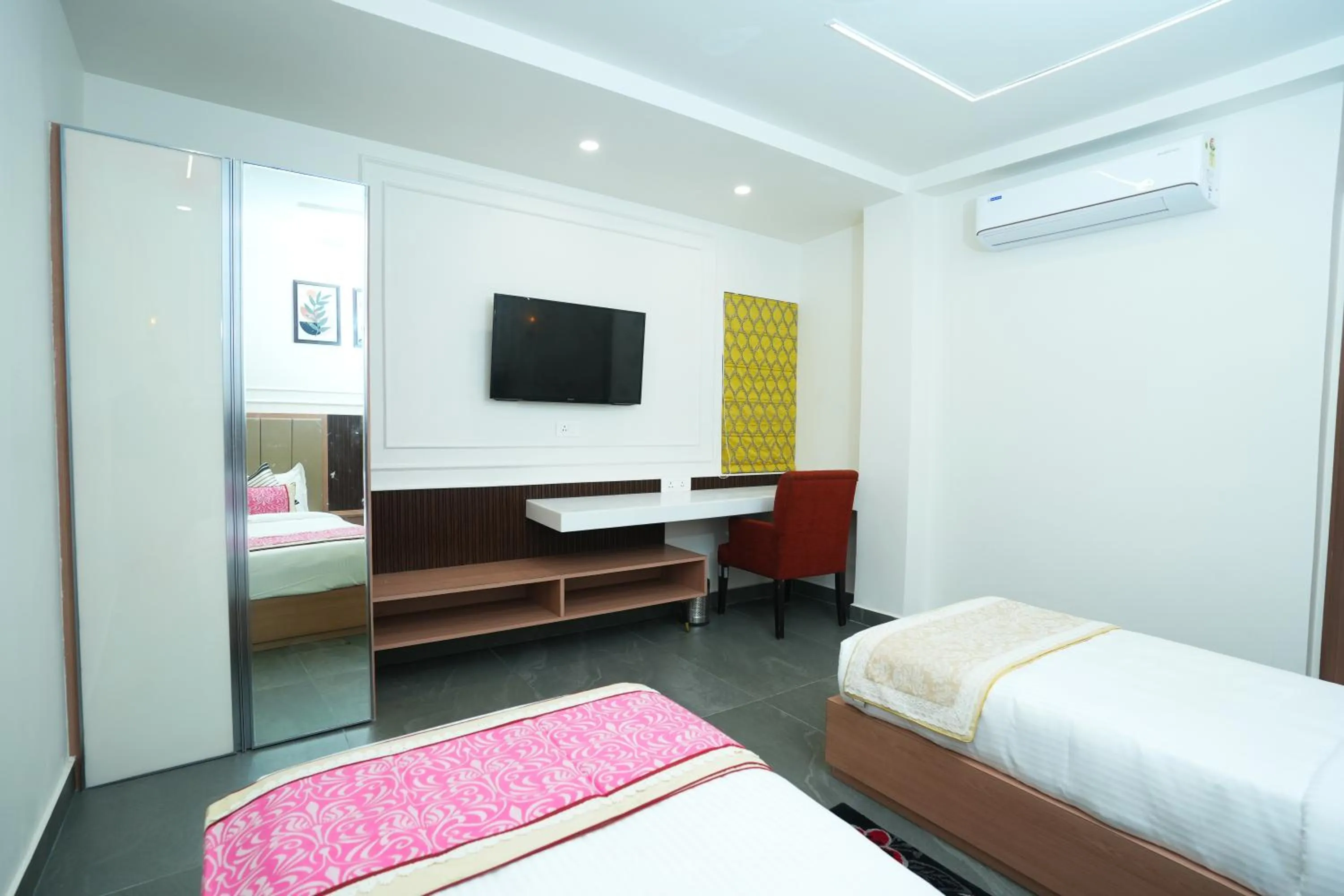 Living room, Bed in Anaya Retreat