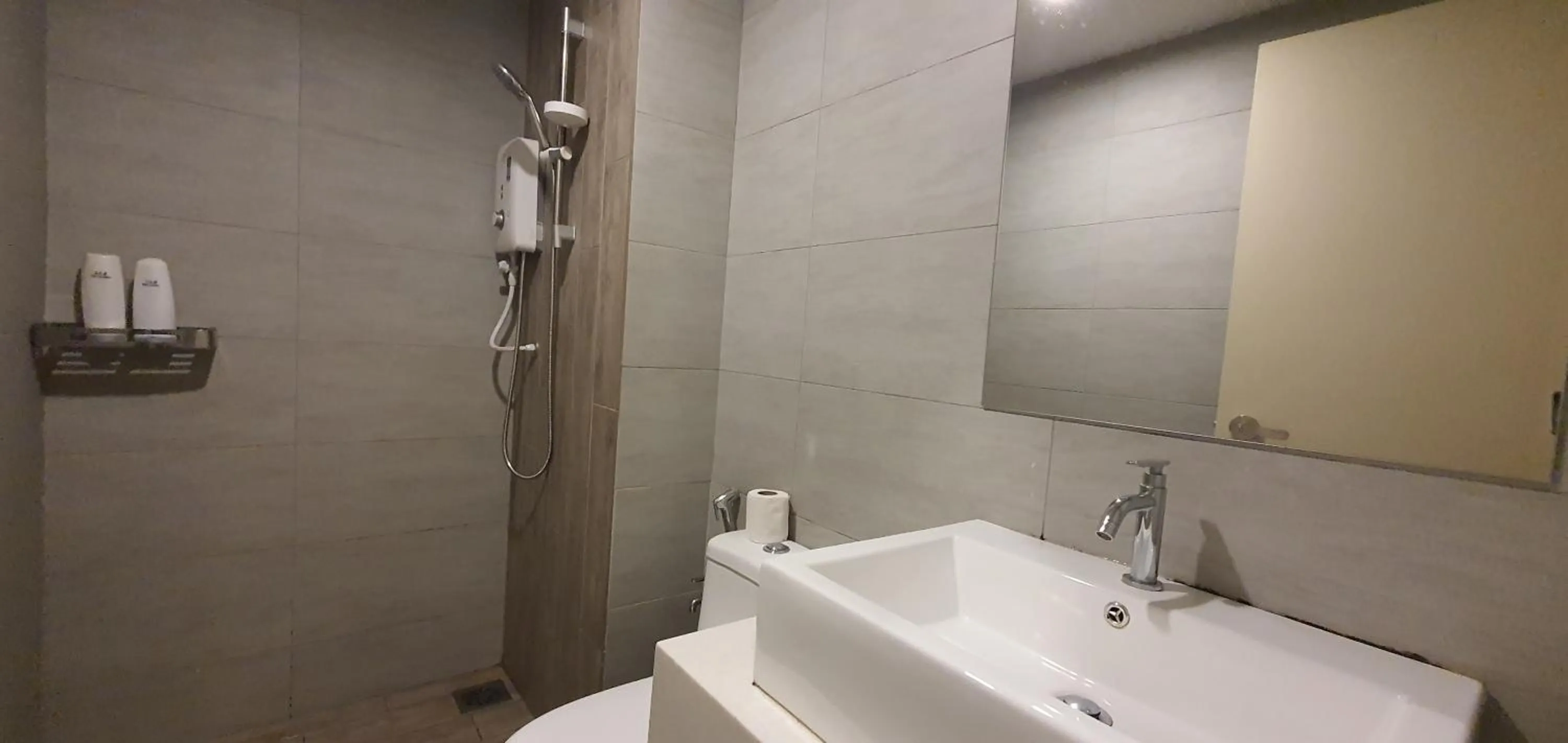 Shower in ARTE+ @ JALAN AMPANG by ST Nomad