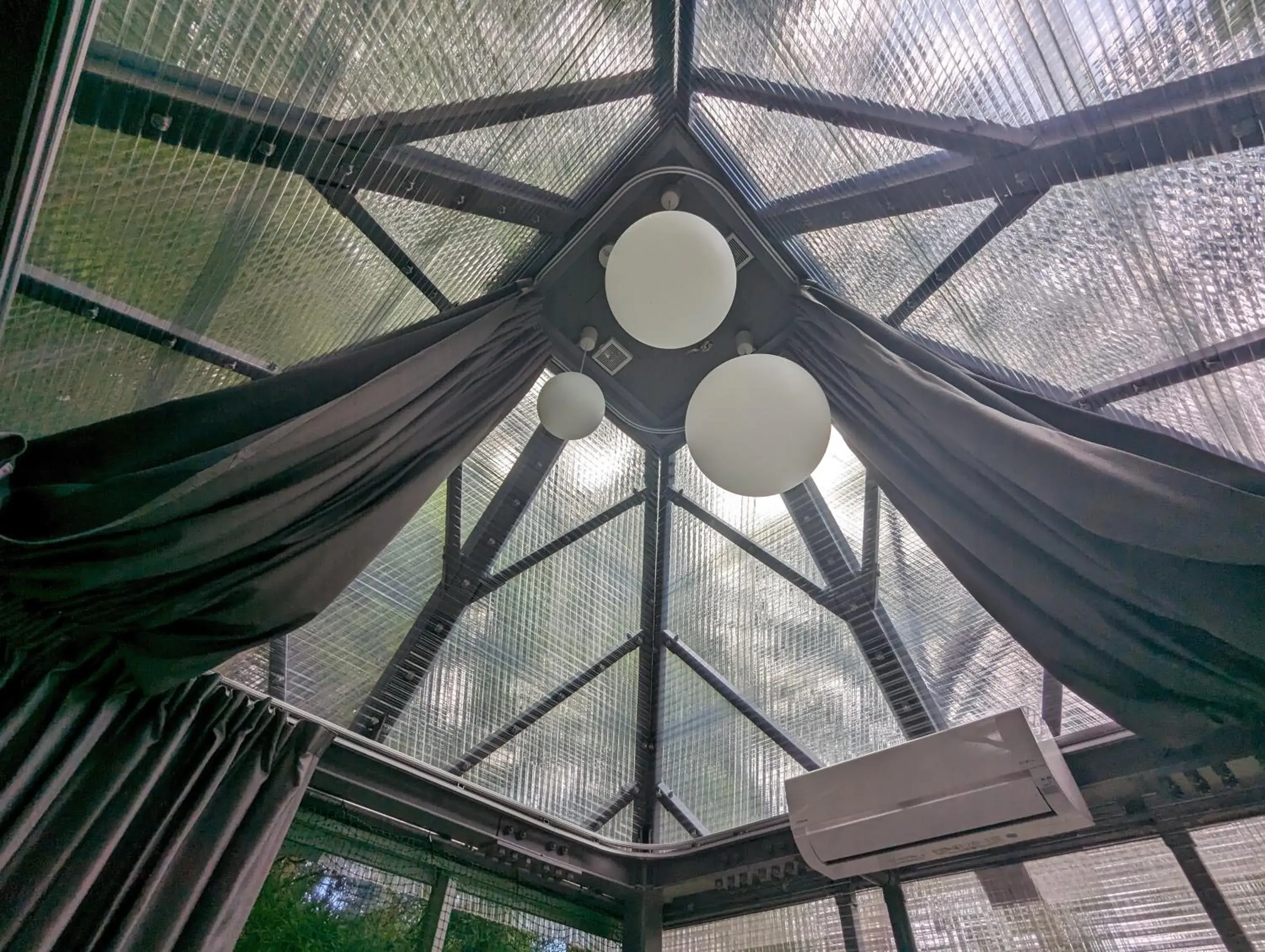 Living room in ThinkStay Mt.(シンクステイ・マウンテン) Living room in ThinkStay Mt.(シンクステイ・マウンテン)