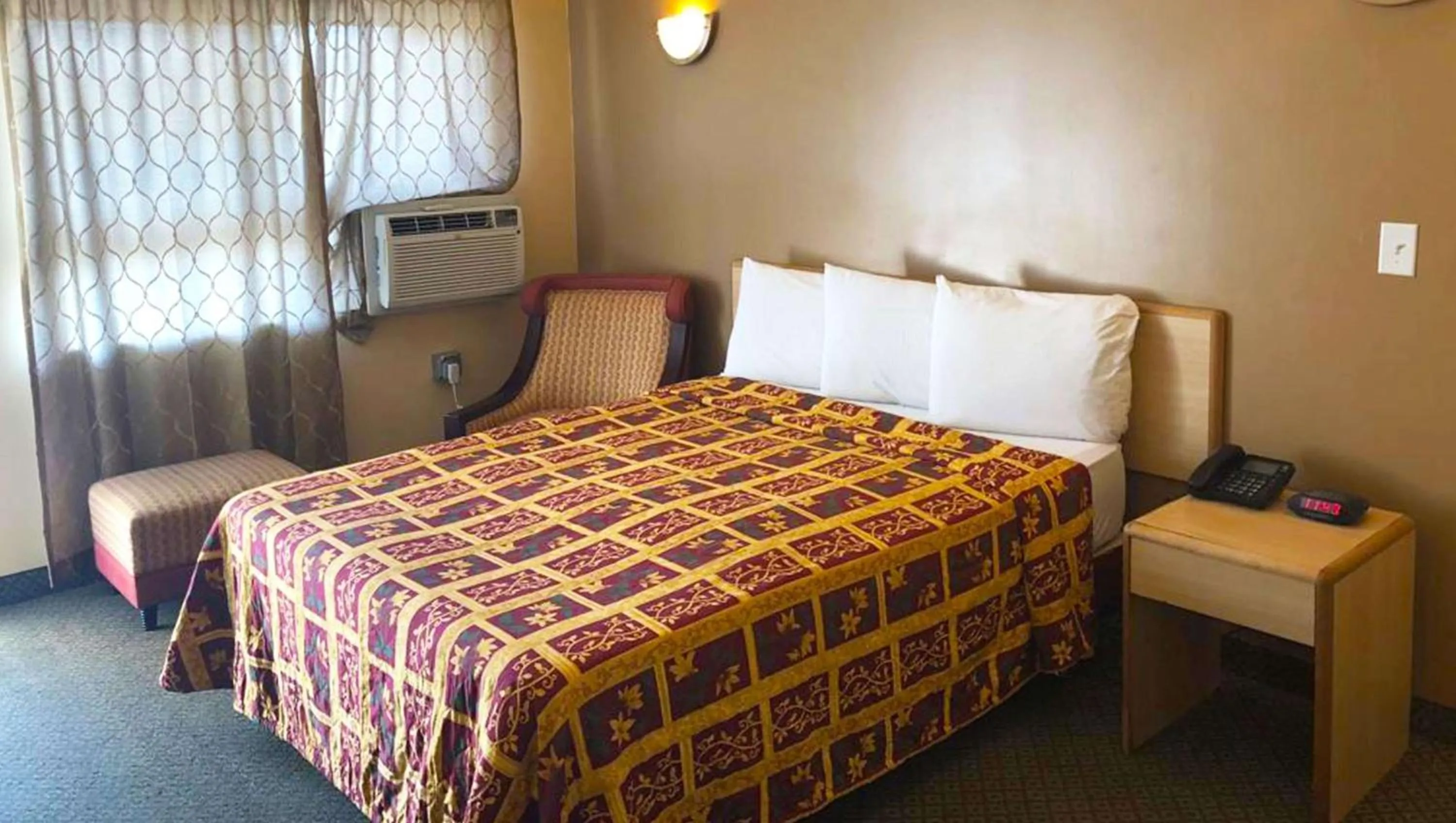 Photo of the whole room, Bed in M Star Hotel Mansfield