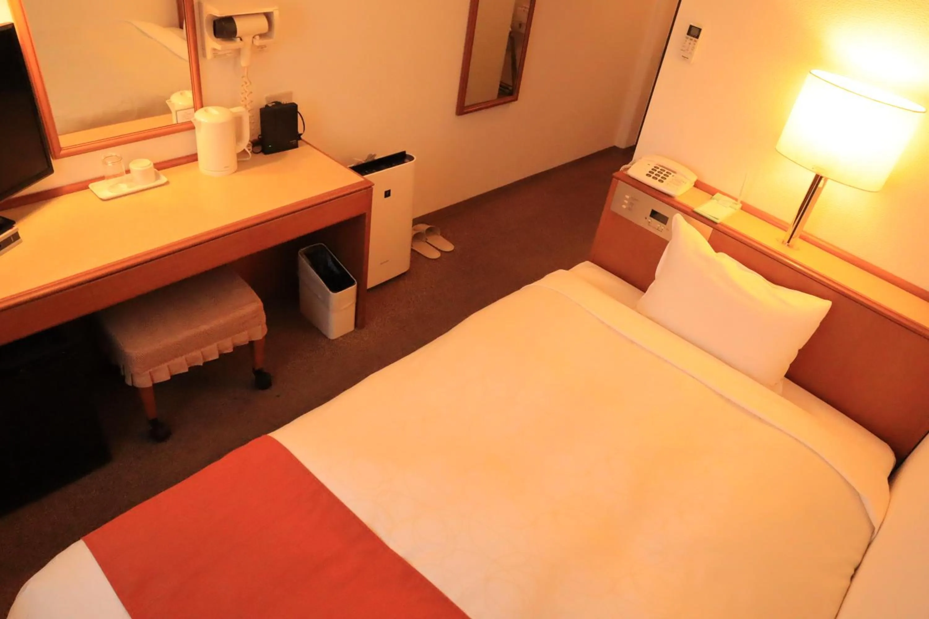Photo of the whole room, Bed in Aomori Green Park Hotel Annex