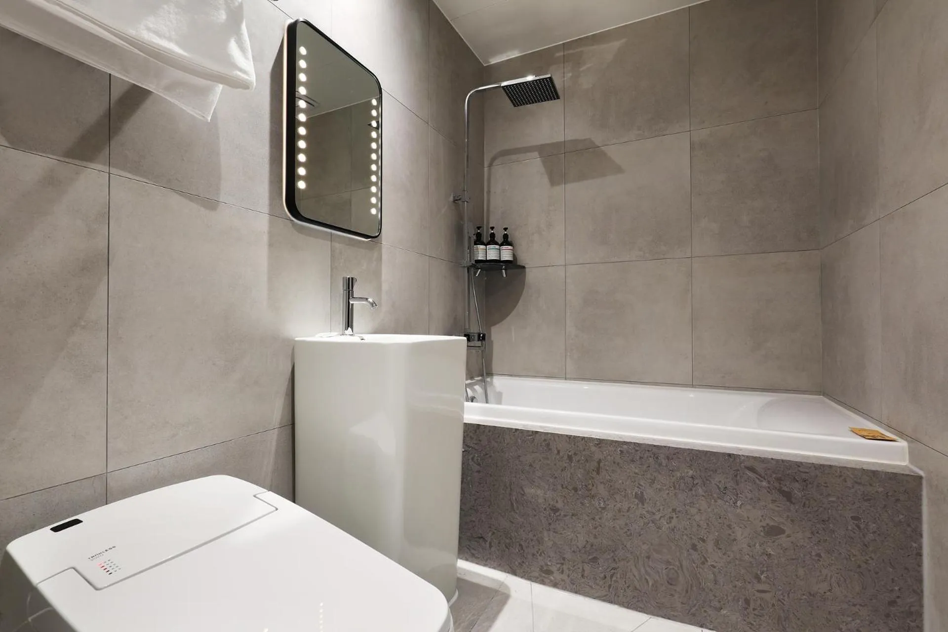 Property building in Mari Hotel