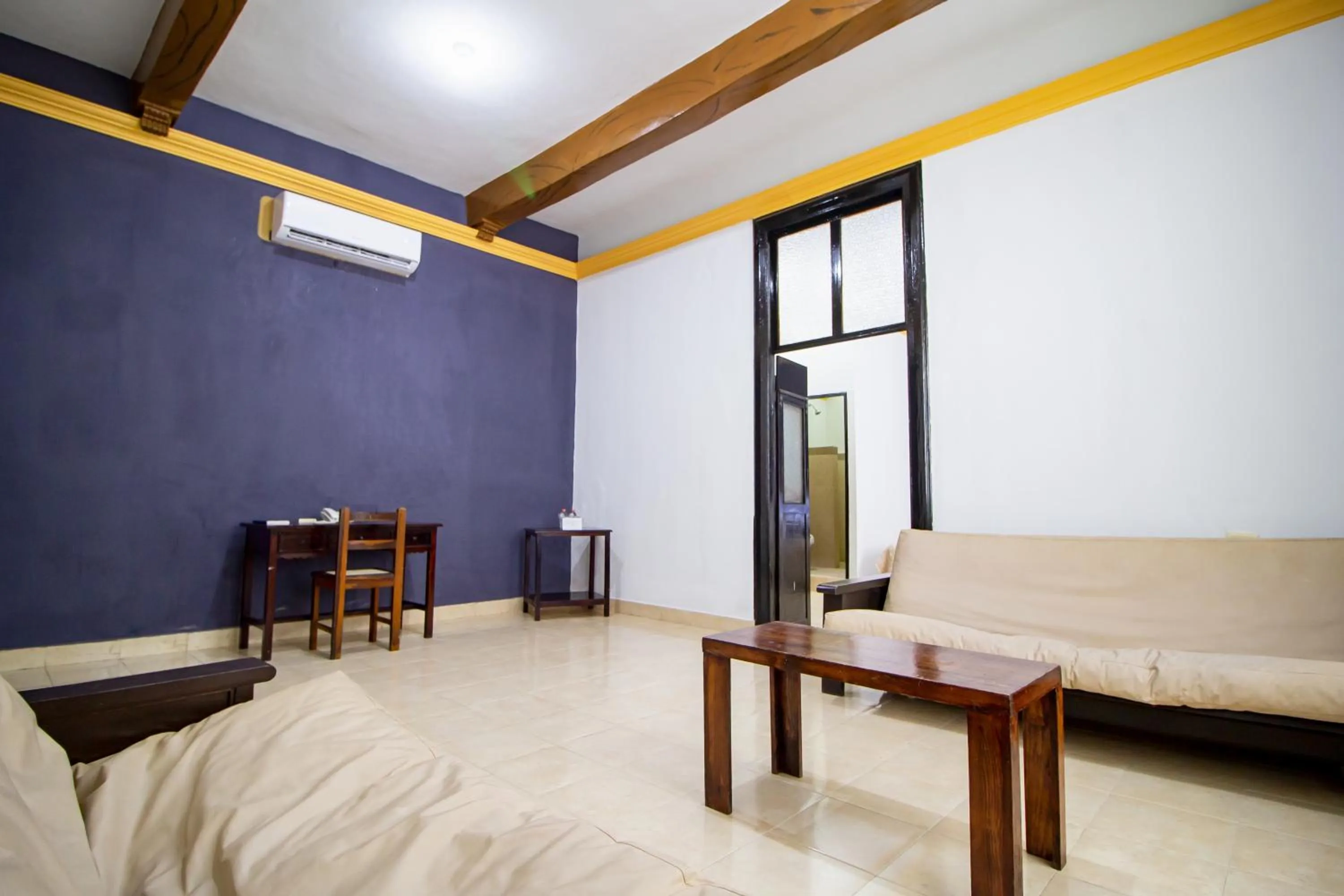 Photo of the whole room, Bed in Hotel Montejo