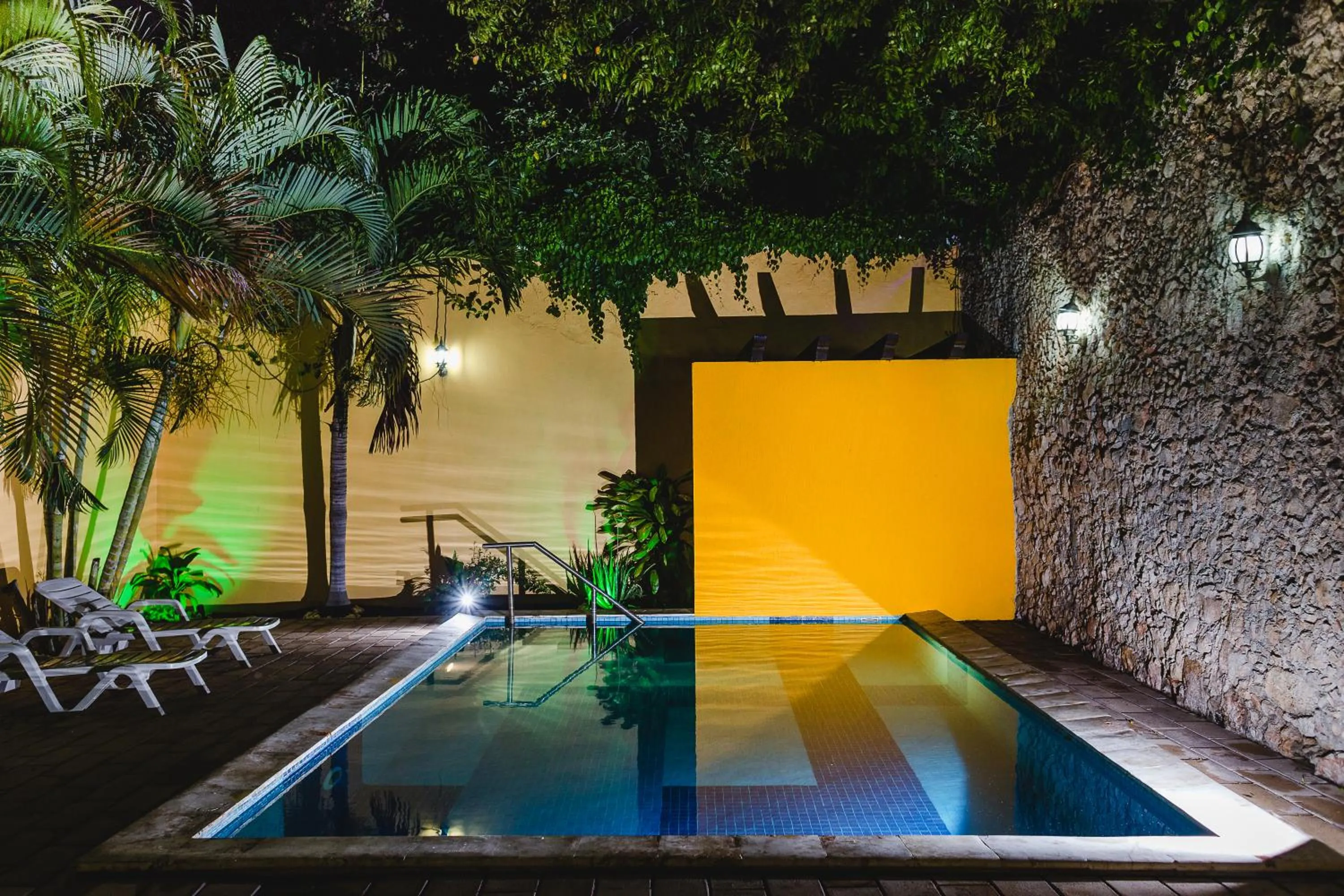 Swimming pool in Hotel Montejo