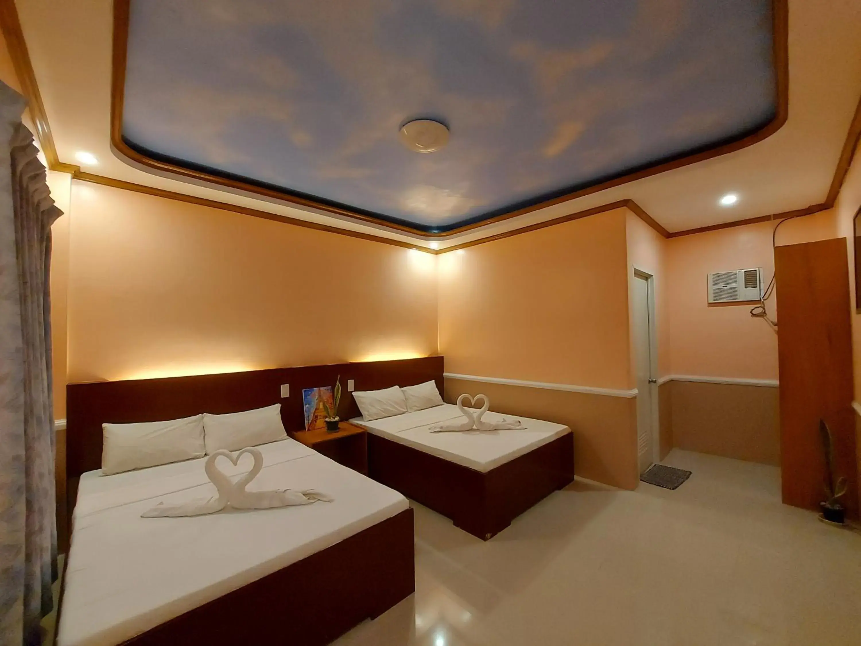 Deluxe Quadruple Room in New Village Lodge Deluxe Quadruple Room in New Village Lodge