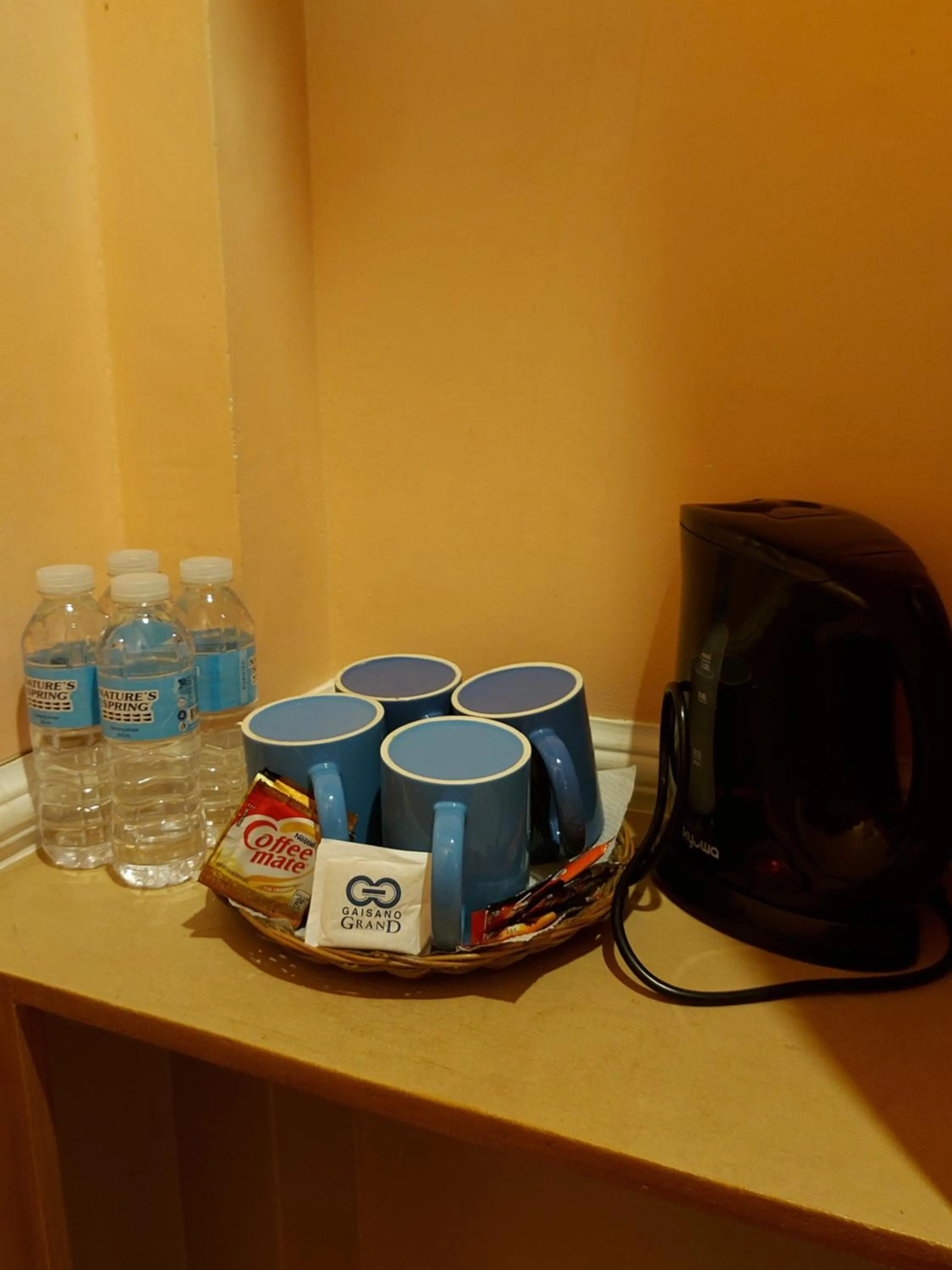 room service in New Village Lodge