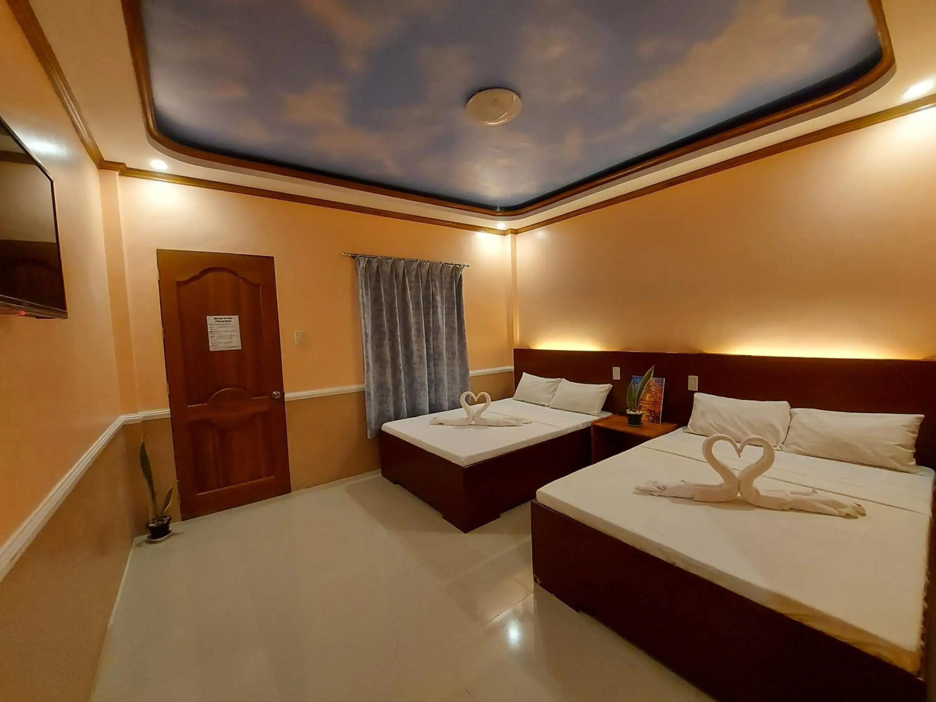 Bedroom, Bed in New Village Lodge Bedroom, Bed in New Village Lodge