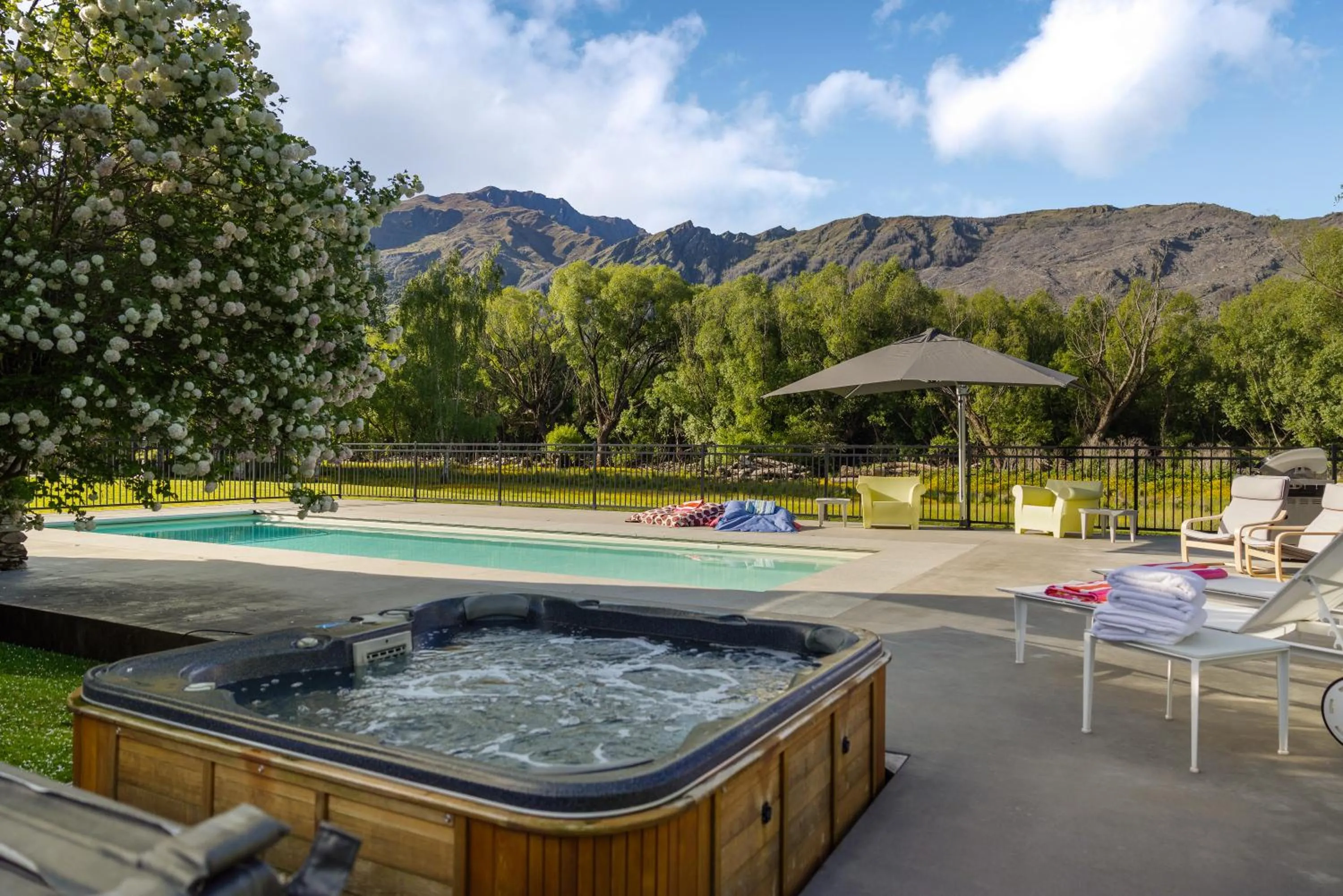 Hot Tub in Wharenui Holiday Home by MajorDomo