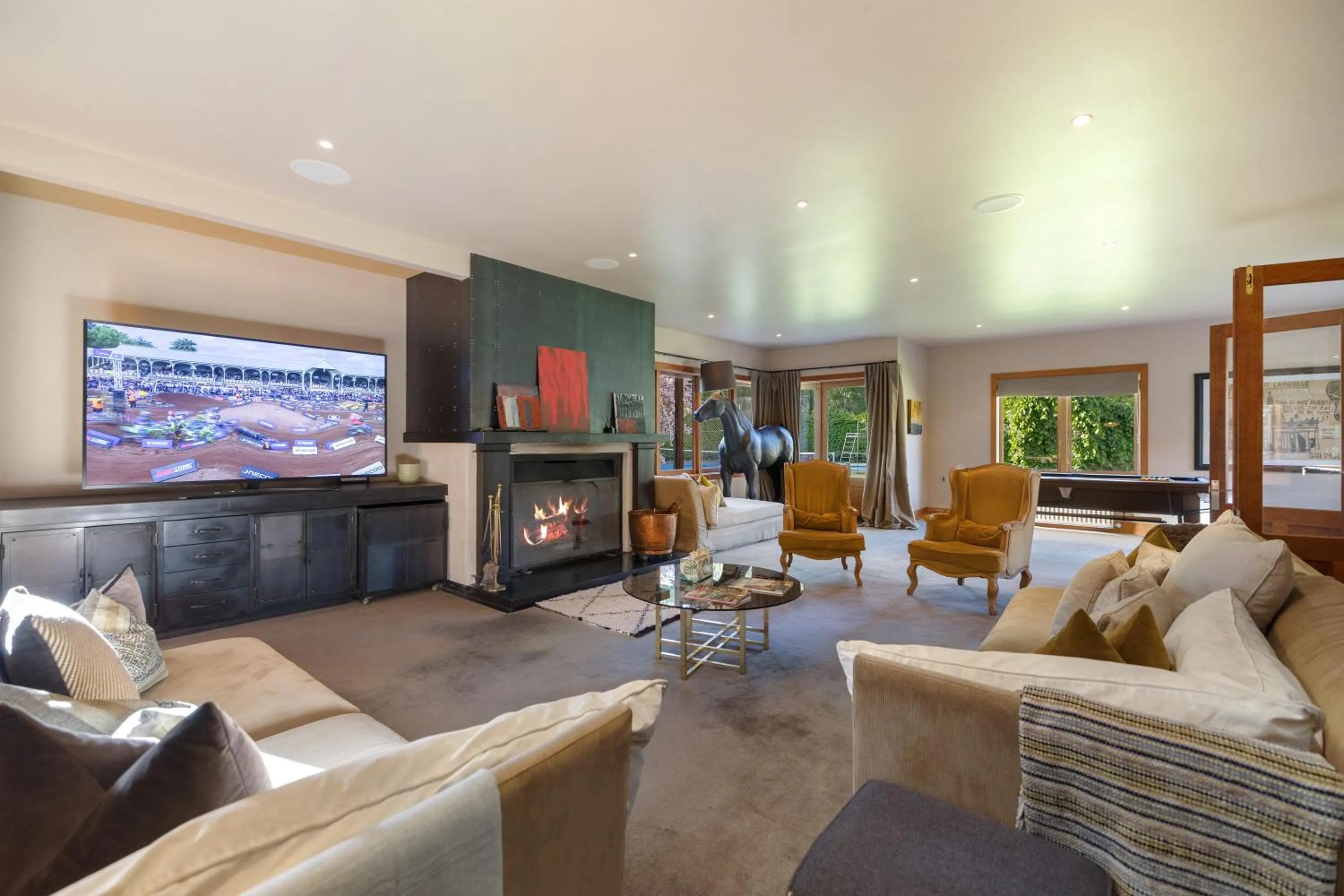 TV and multimedia in Wharenui Holiday Home by MajorDomo